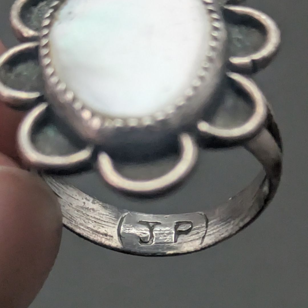 インディアンジュエリー 11号 マザーオブパール 白蝶貝 シルバー 作家 