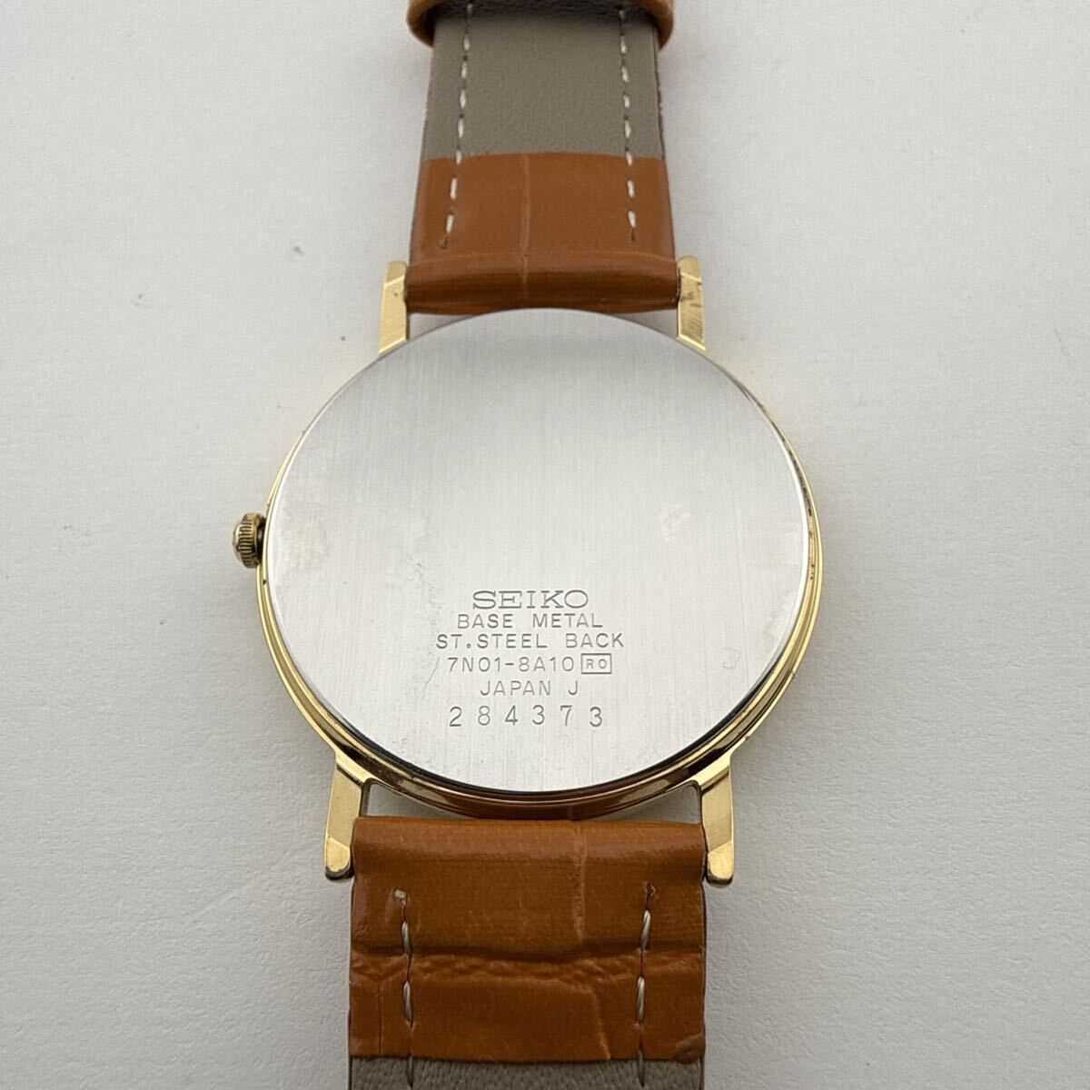 SEIKO 7N01-8A10 セイコー クオーツ ゴールド文字盤メンズ腕時計 不 