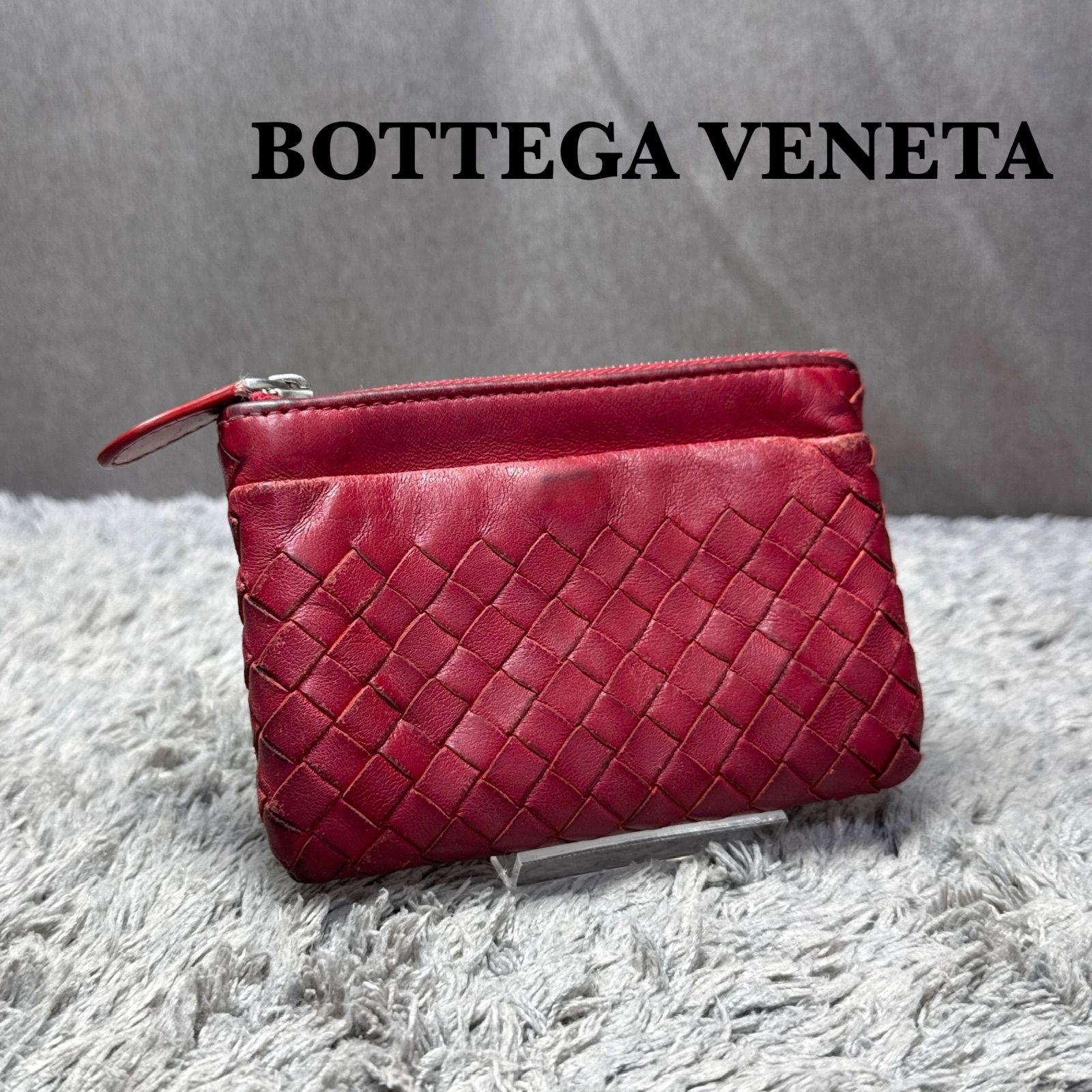 BOTTEGA VENETA レザー パスポートケース レッド 【公式通販】