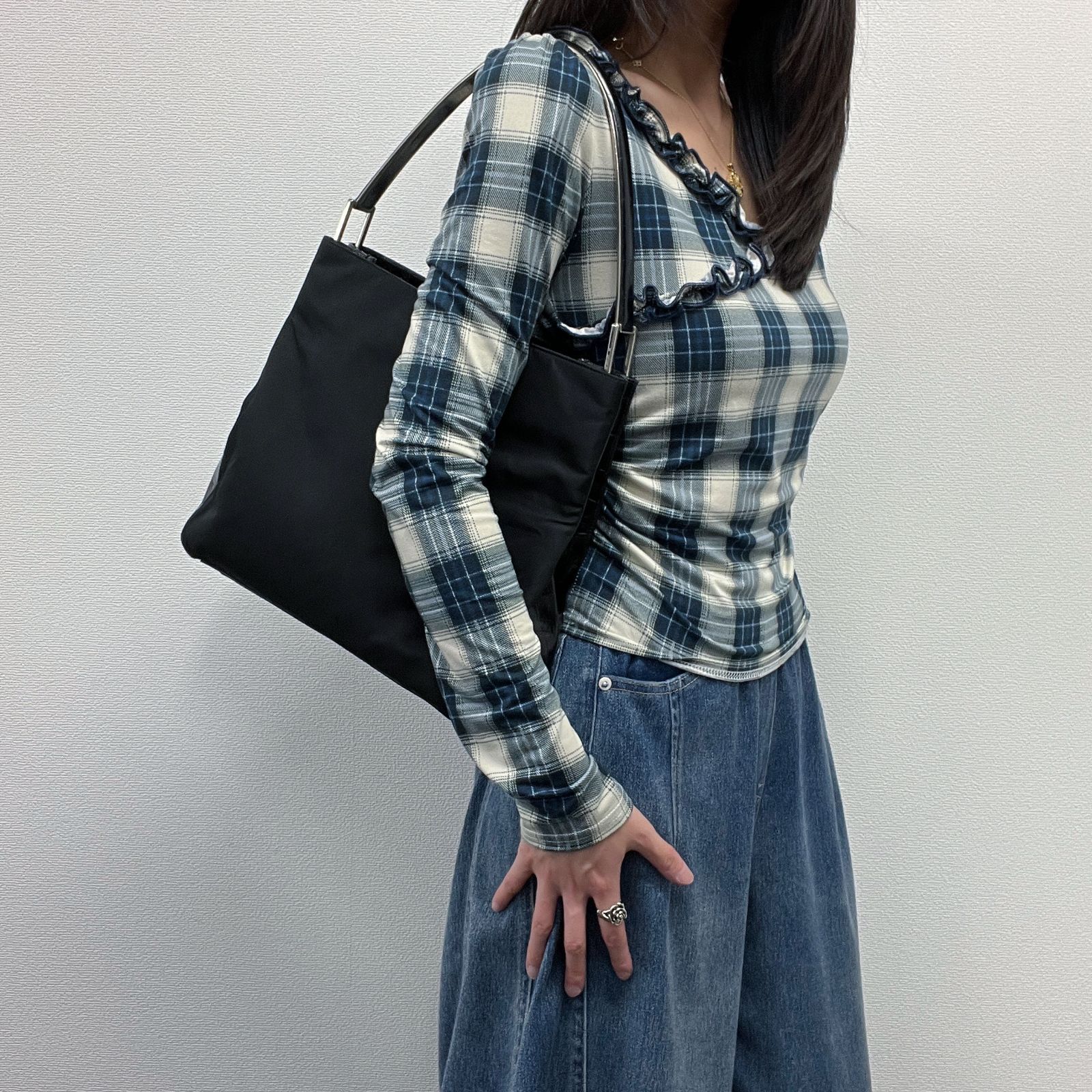 美品 PRADA プラダ ショルダーバッグ ブラック ナイロン 超美品 プラダ 