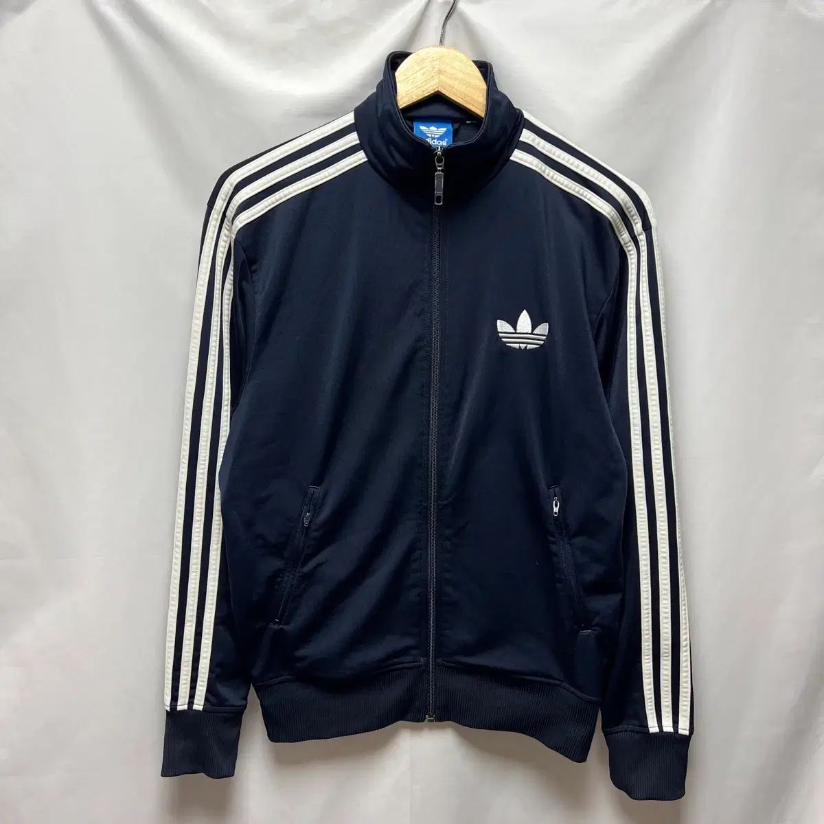 大人気 90s adidas firebird ネイビー ワンポイント 刺繍 L 