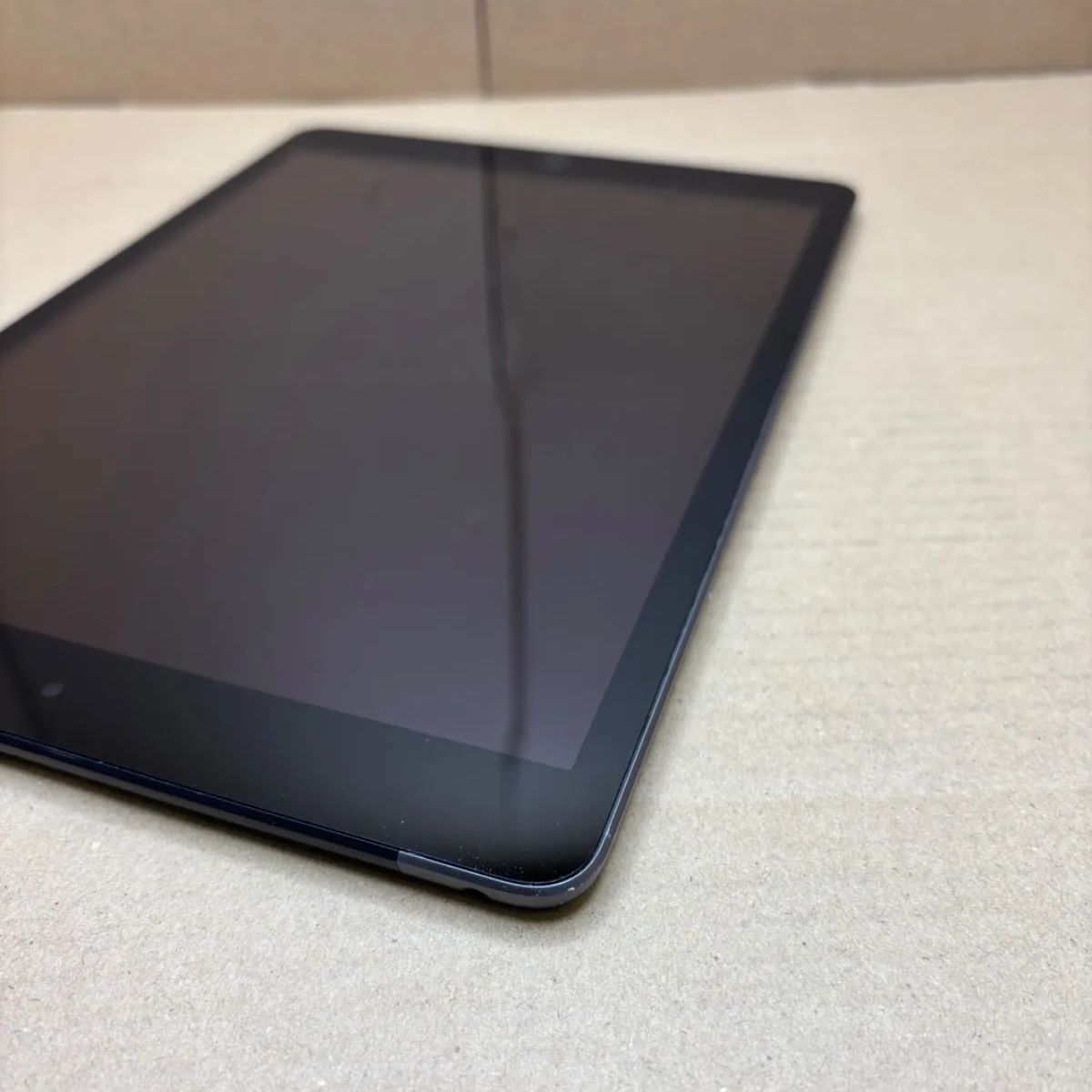 iPad 第9世代 64GB スペースグレイ Wi-Fi+Cellular - メルカリ