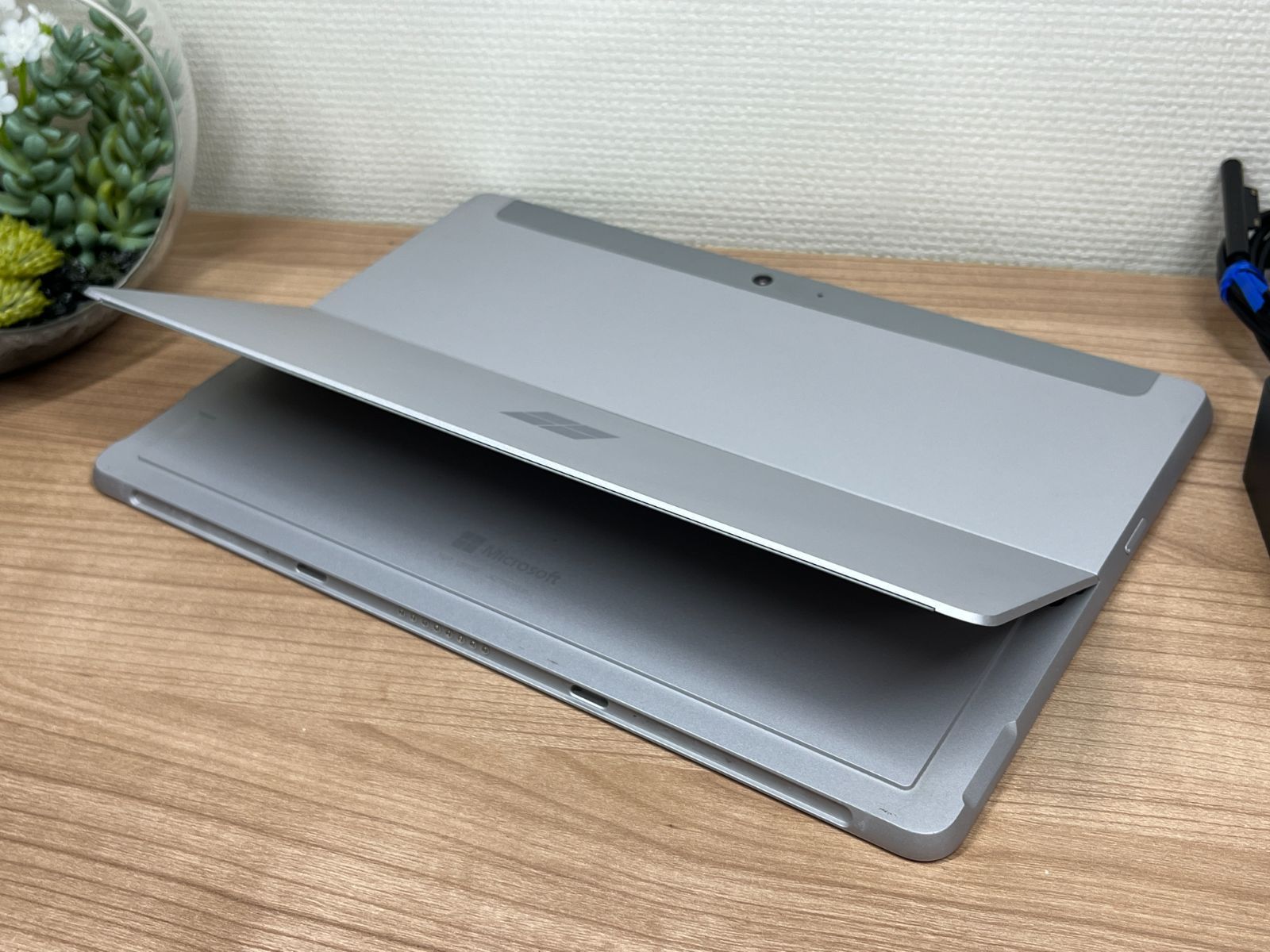 美品 Surface Go2 LTE 8GB Win11 Office2024 - メルカリ
