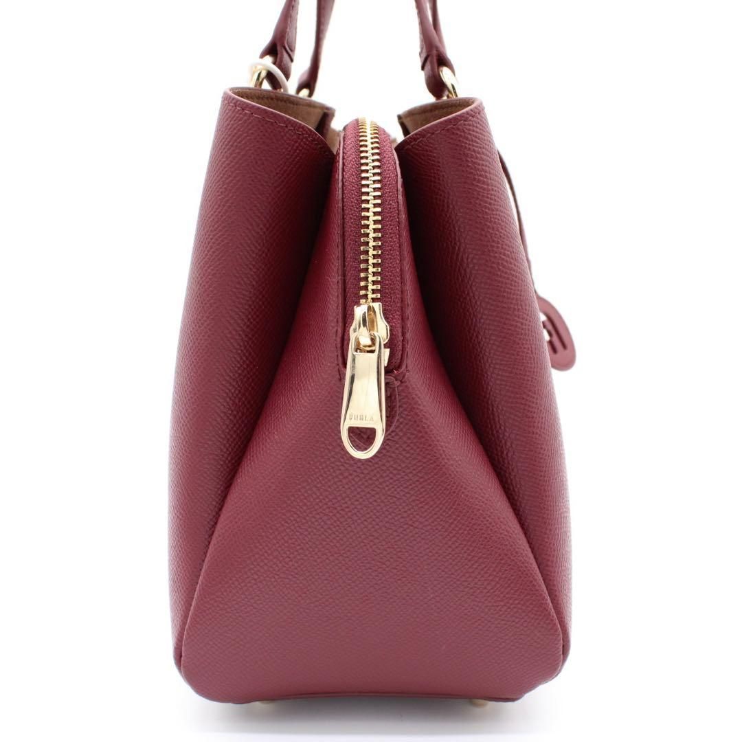 【未使用級】FURLA ミネルヴァ ハンドバッグ 2way ショルダーバッグ 赤 未使用級】FURLA ミネルヴァ ハンドバッグ 2way ショルダーバッグ 赤