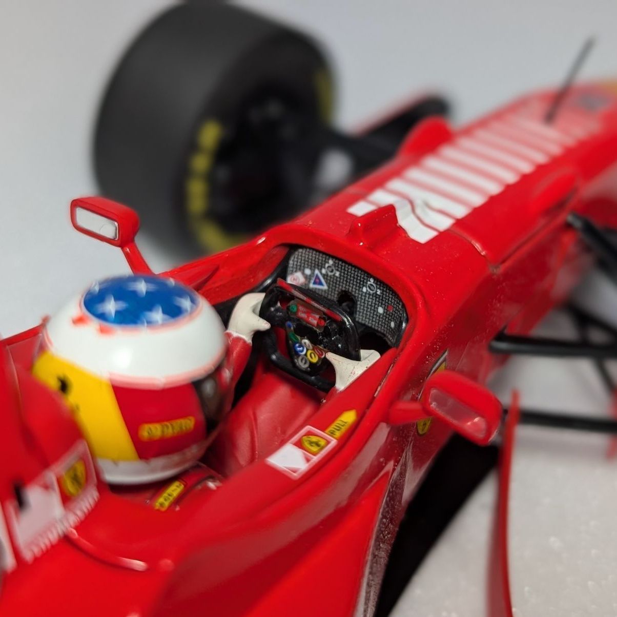 1/18 ミニチャンプス フェラーリF310B ミハエル・シューマッハ