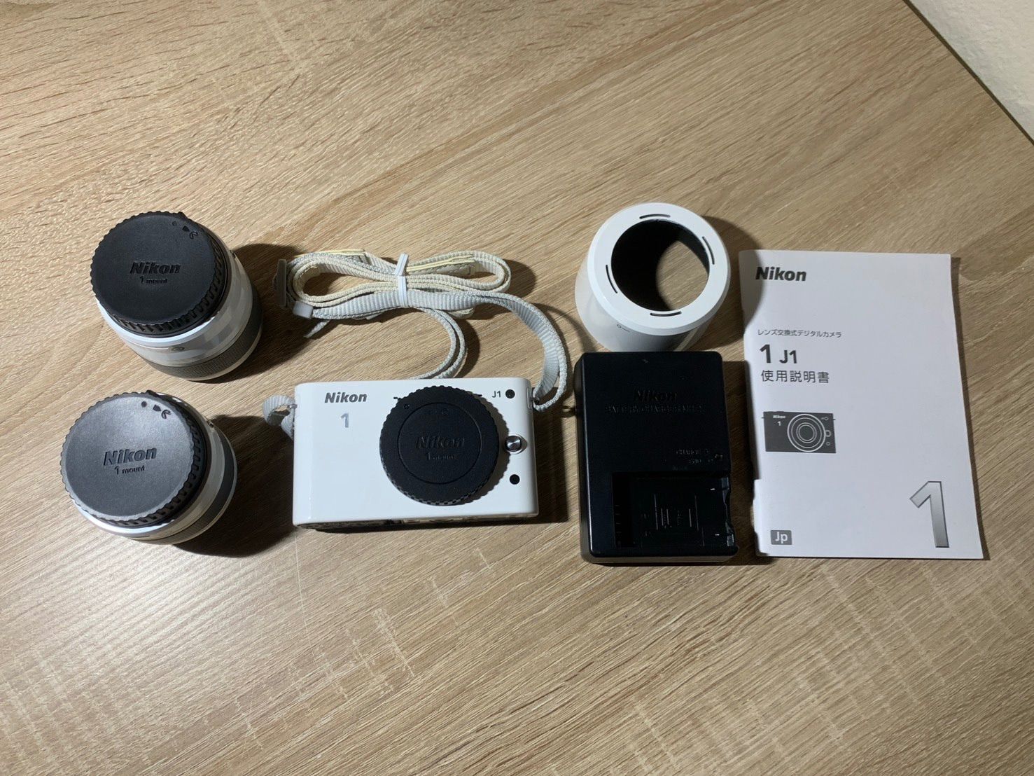 9511 Nikon 1 J1 ホワイト 動作確認済み【コ】 - メルカリ