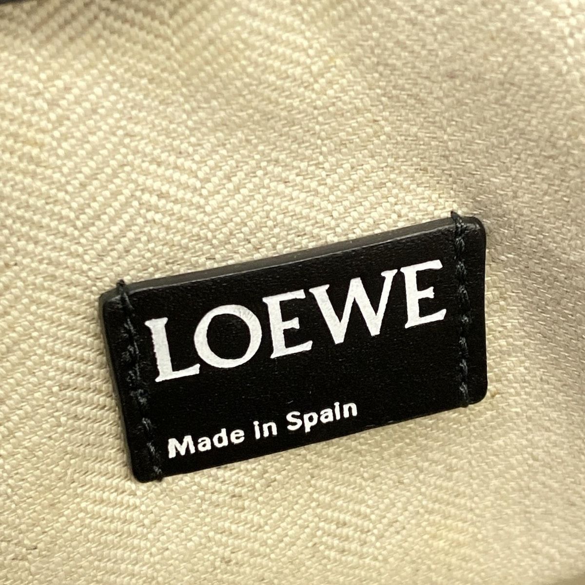 LOEWE(ロエベ) クラッチバッグ美品 Tポーチ/リネン 101.88.K05