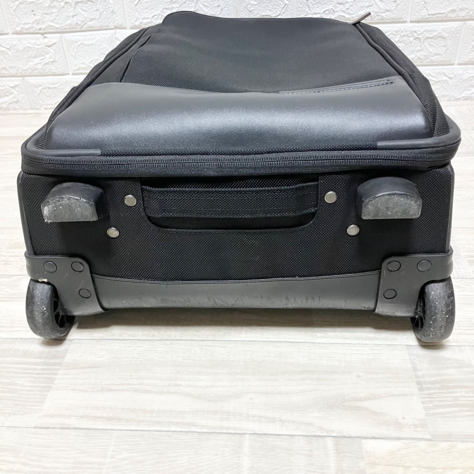 廃盤品 希少 レア ZERO HALLIBURTON ゼロハリバートン ソフトキャリー 