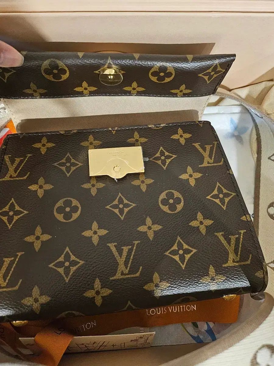 Buy from Japan Easily