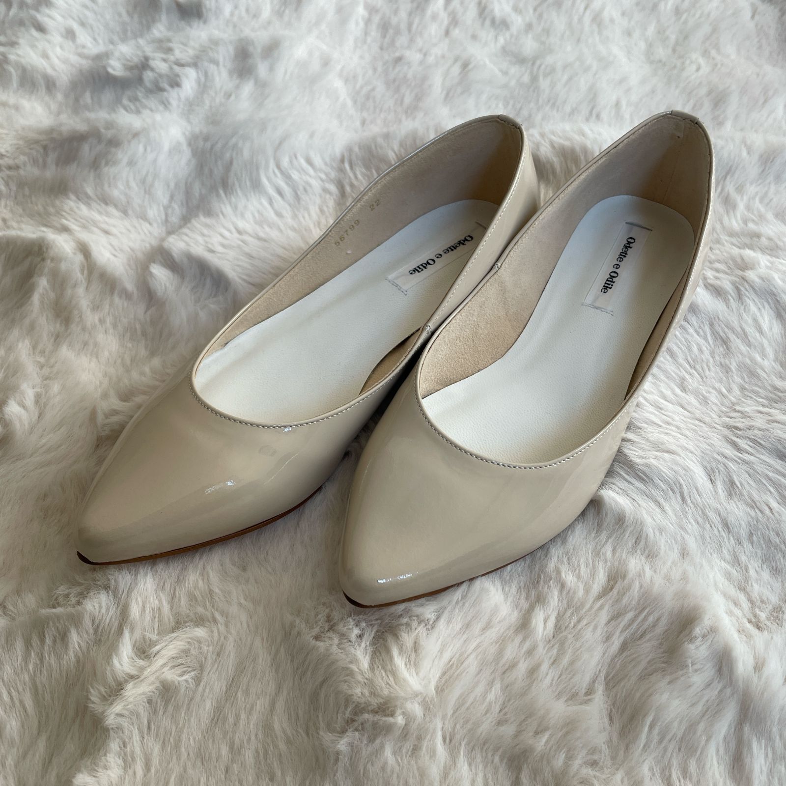 Odette e Odile Flat Pumps Beige White Enamel 22 Office Spring