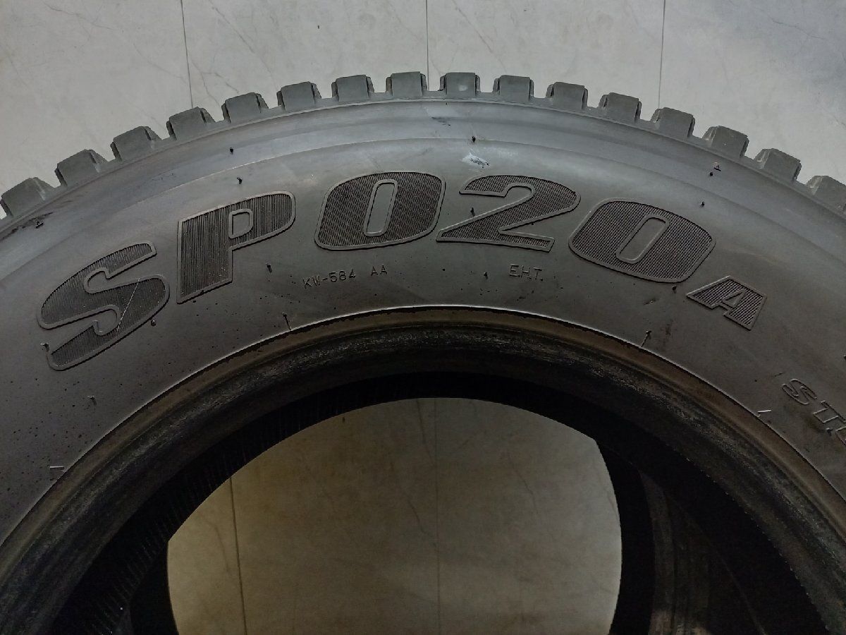 札幌発 引取OK DUNLOP SP020A 9R19.5 14PR 19.5インチ トラックタイヤ 