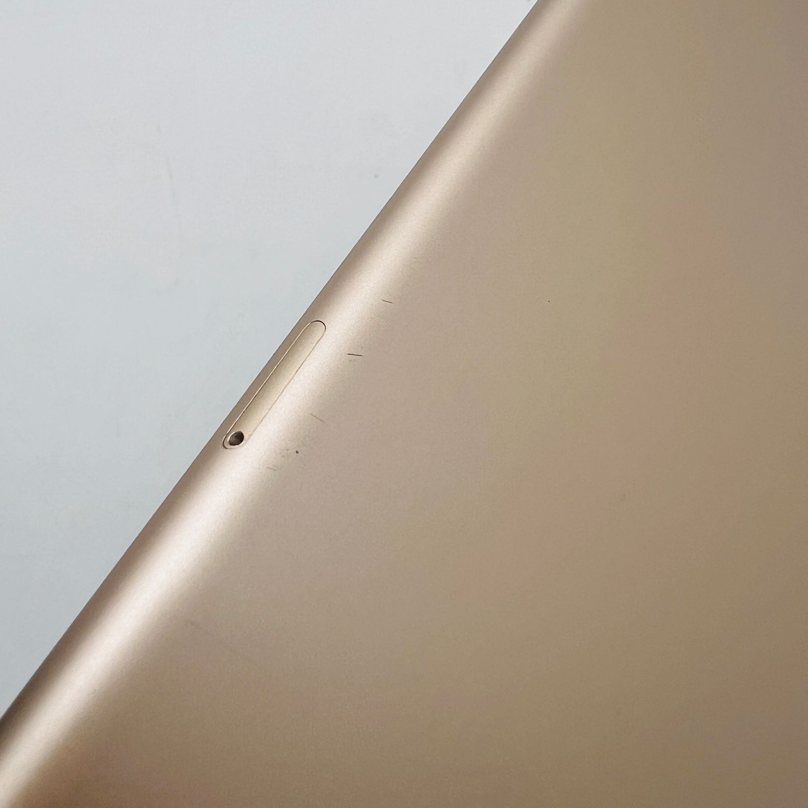 docomo iPad Air2 Wi-Fi+Cellular 16GB ゴールド 中古 - メルカリ