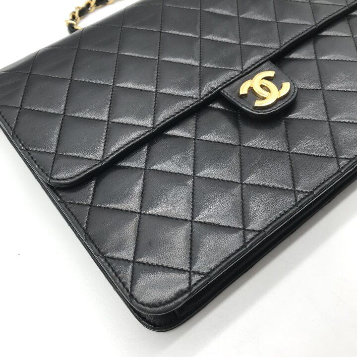 超美品 CHANEL シャネル ココマーク マトラッセ レザー ラムスキン プッシュロック チェーン ショルダー バッグ ブラック a12401 CHANEL（シャネル） マトラッセ ココマーク プッシュロック チェーン