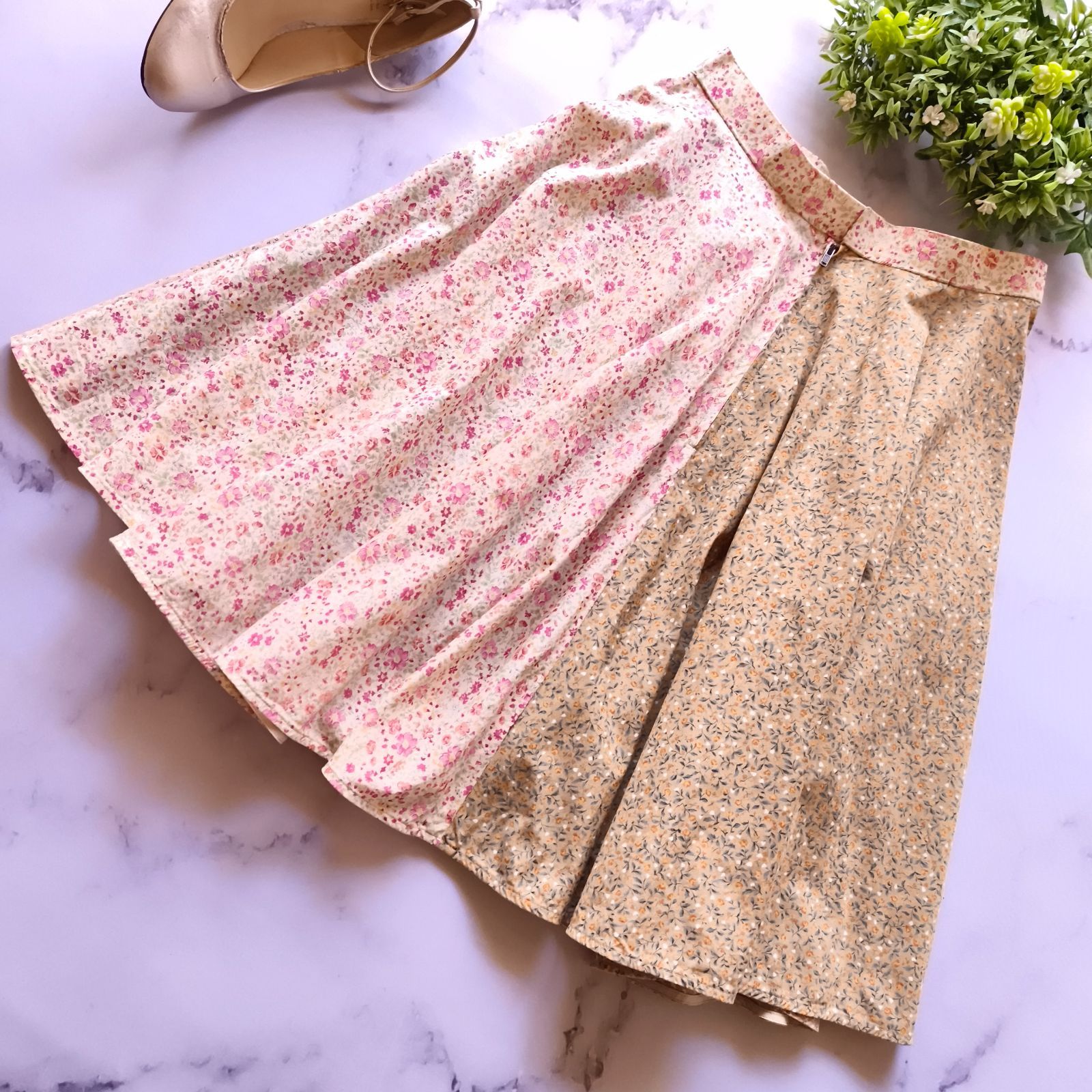 近年 ミキオサカベ ネコ刺繍 フレアスカート 花柄 フラワー アイボリー