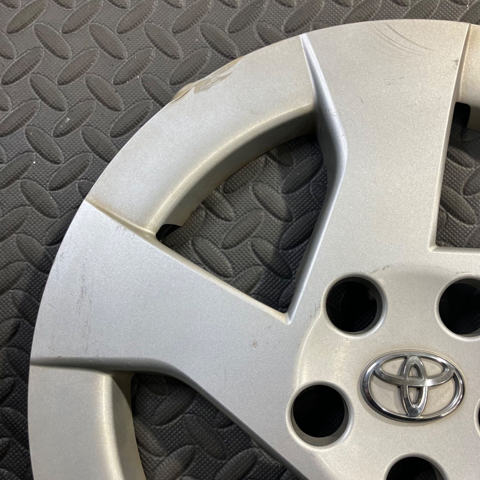 トヨタ プリウス 30系前期 ホイールキャップ ホイールカバー 純正 中古 