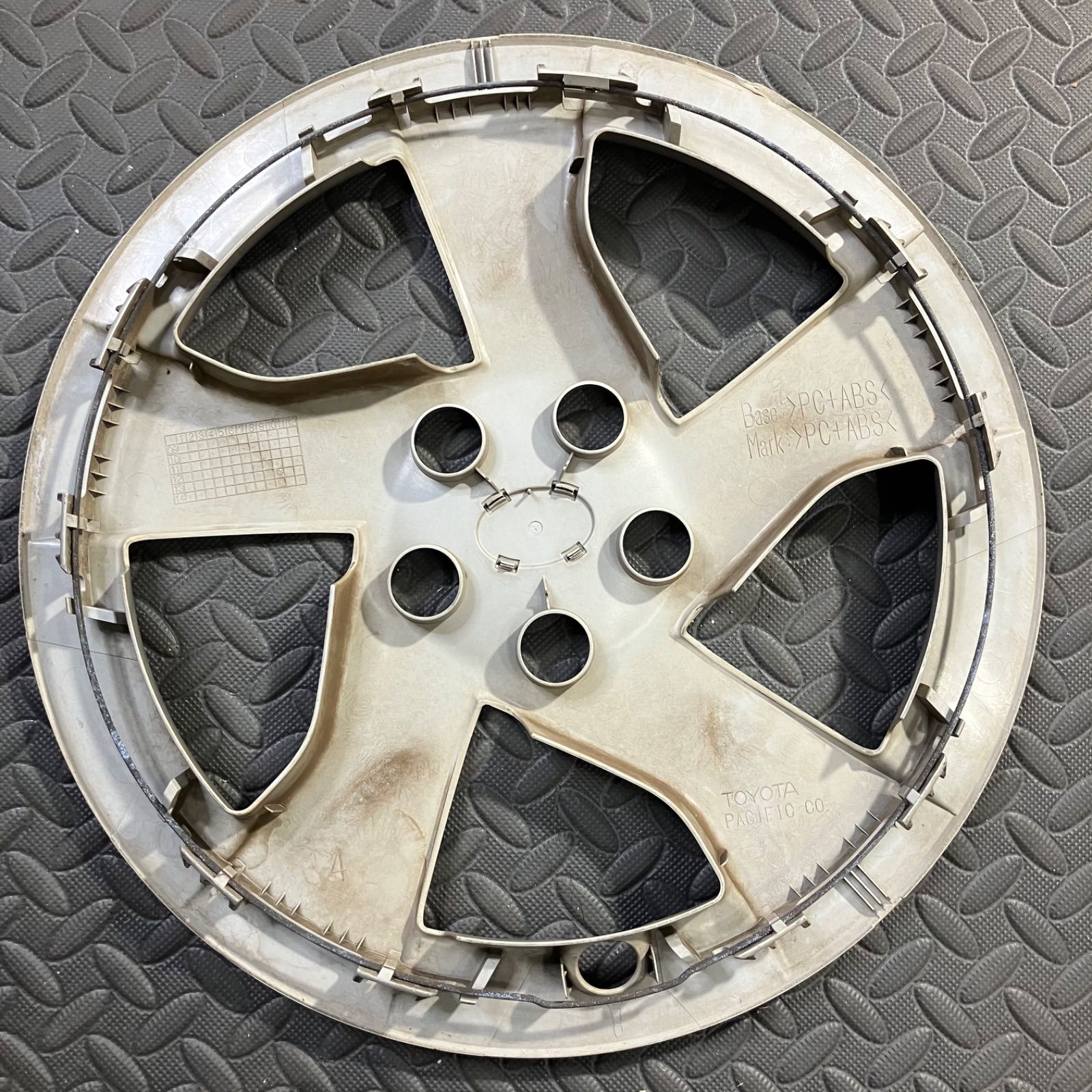 トヨタ プリウス 30系前期 ホイールキャップ ホイールカバー 純正 中古 