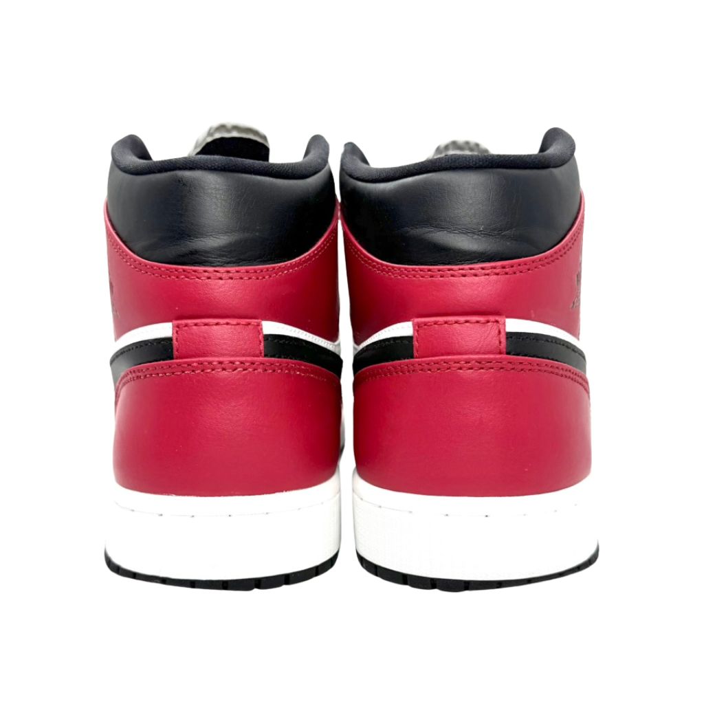 NIKE AIR JORDAN 1 MID 