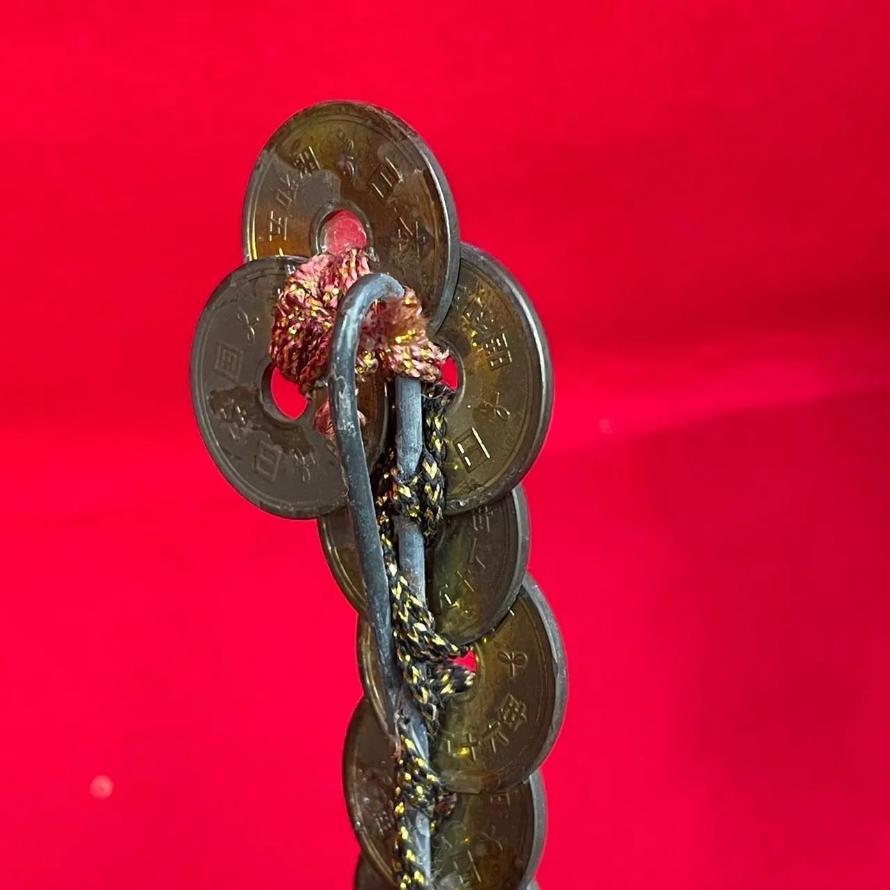 五円玉細工 五円玉アート 兜 草摺 置物 工芸品 縁起物 オブジェ x