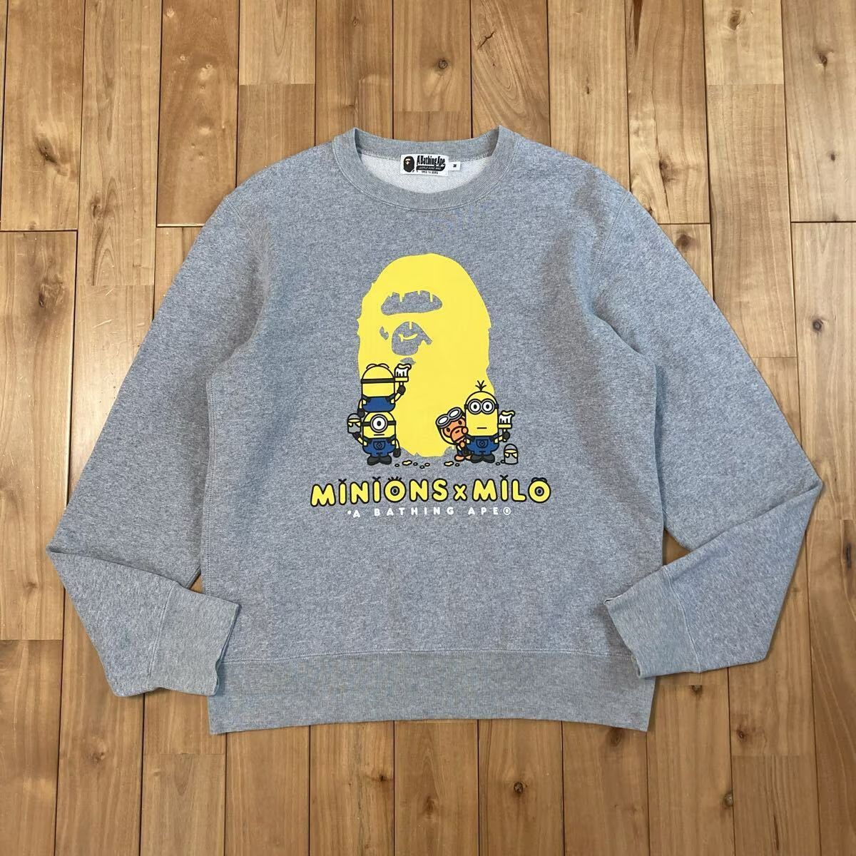 APE MILO MIMION エイプ マイロ  ミニオン コラボ スウェット MINIONS × マイロ 長袖スウェット Mサイズ グレー a bathing ape BAPE