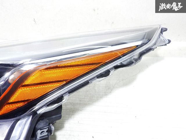 人気，爆買い 【レンズ綺麗！】トヨタ純正 ZVW50 ZVW51 プリウス 後期