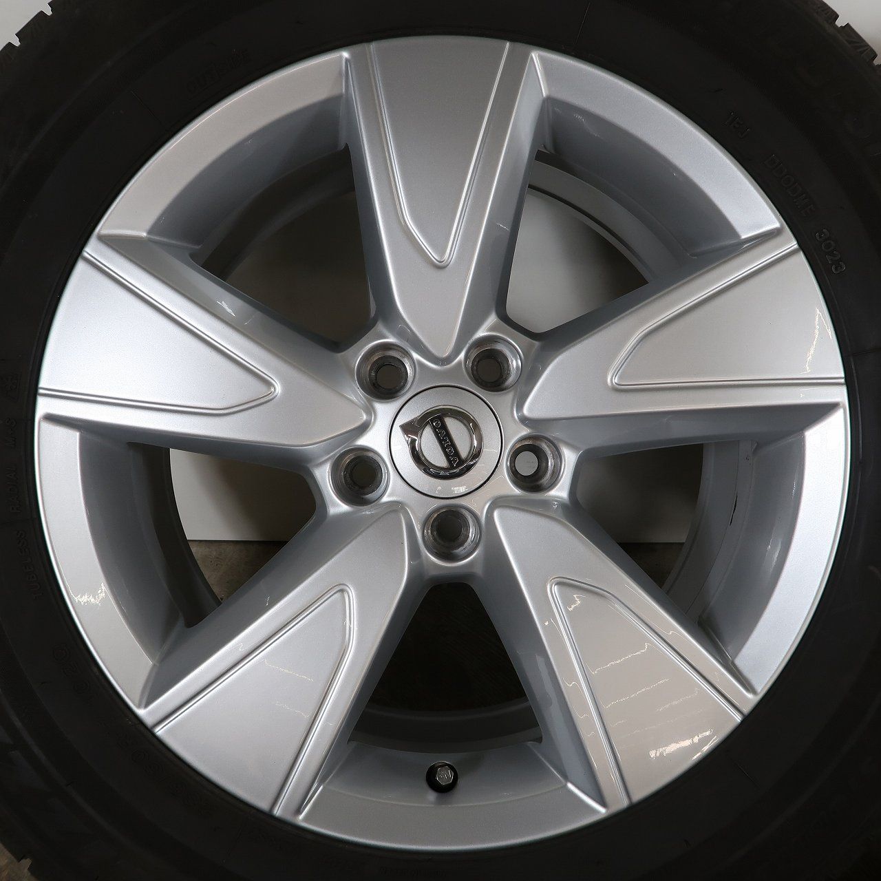 2025，安い 4本 ボルボ XC40 純正 17インチ 7.5J +50.5 5H PCD108 