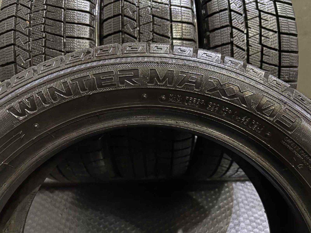 DUNLOP WINTER MAXX WM03 185/55R16 16インチ スタッドレス 4本 22年製 バリ溝 カローラアクシオ フィット ヤリス ヴィッツ等　(KTG529) DUNLOP WINTER MAXX WM03 185/55R16 16インチ スタッドレス 4本 22年製