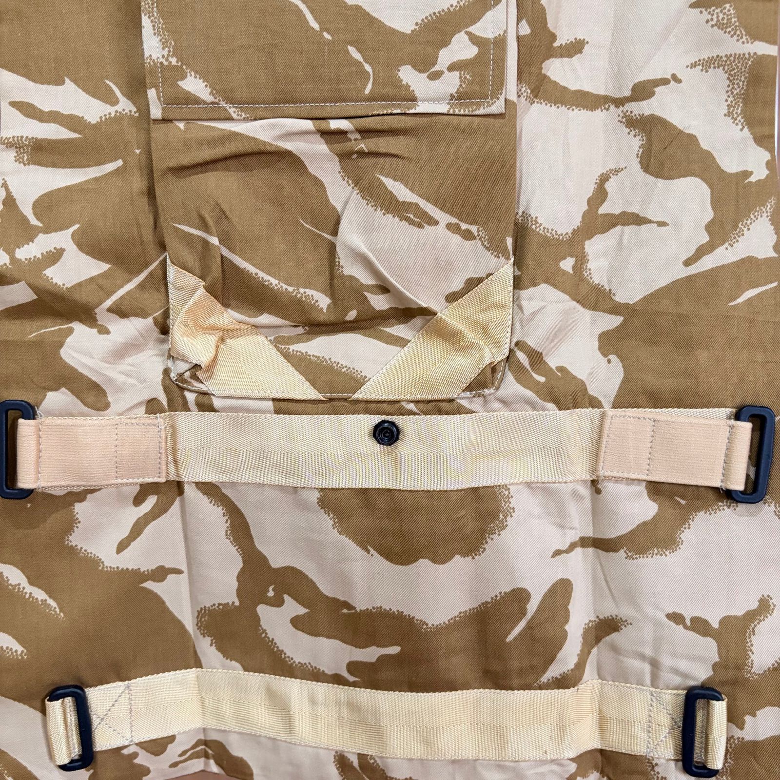 実物 イギリス軍 デザートDPMカモ ボディアーマー カバー ベスト 190 