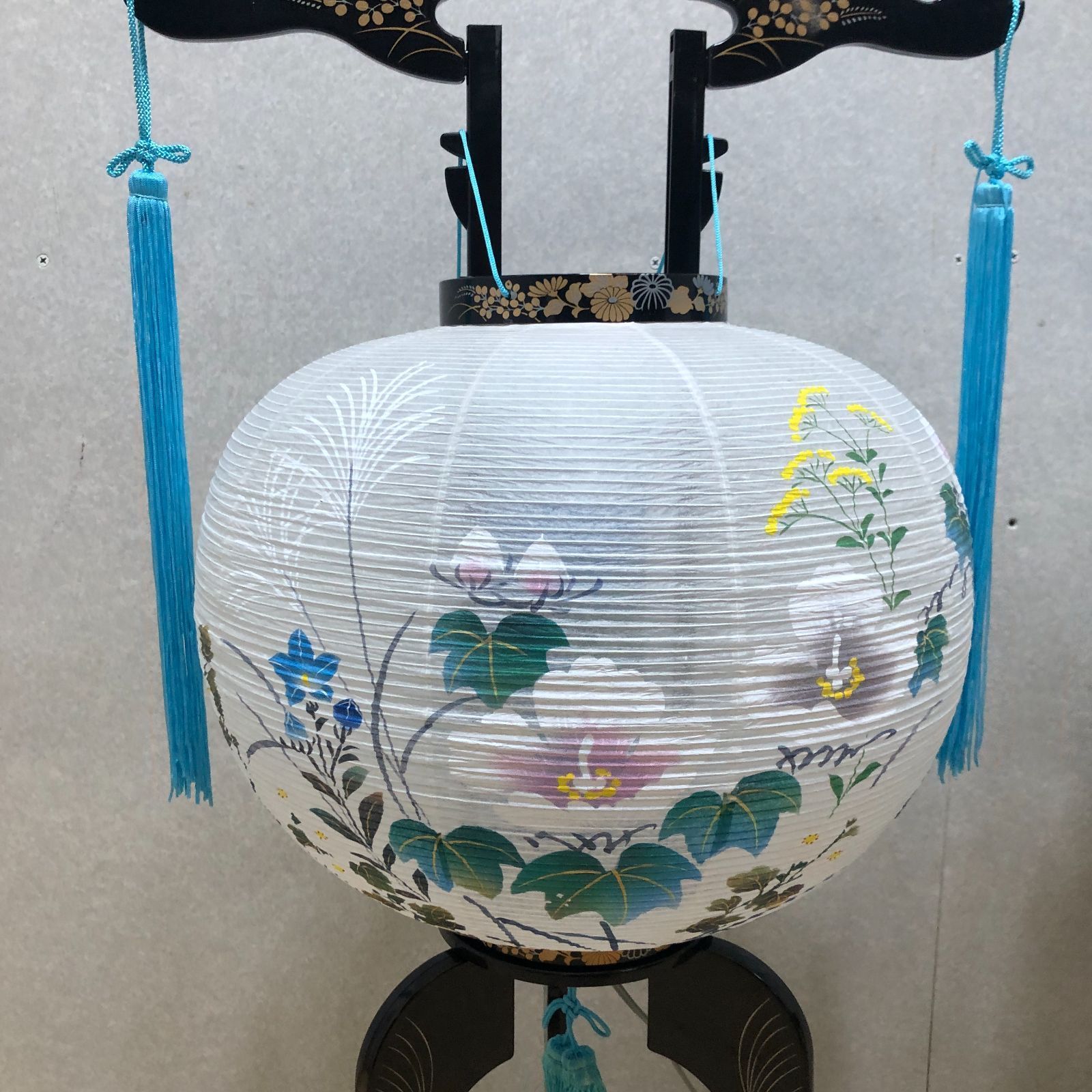 回転行灯 尾花型 一対 ペア 盆提灯 回転灯付き 木製台座 花柄 回転行燈 回転行灯 尾花型 一対 ペア 盆提灯 回転灯付き 木製台座 花柄 回転行燈
