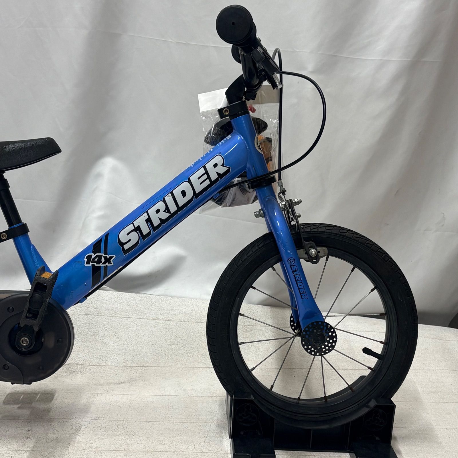 STRIDER 14x ストライダー ブルー 14インチ キッズバイク ブルー 人気 