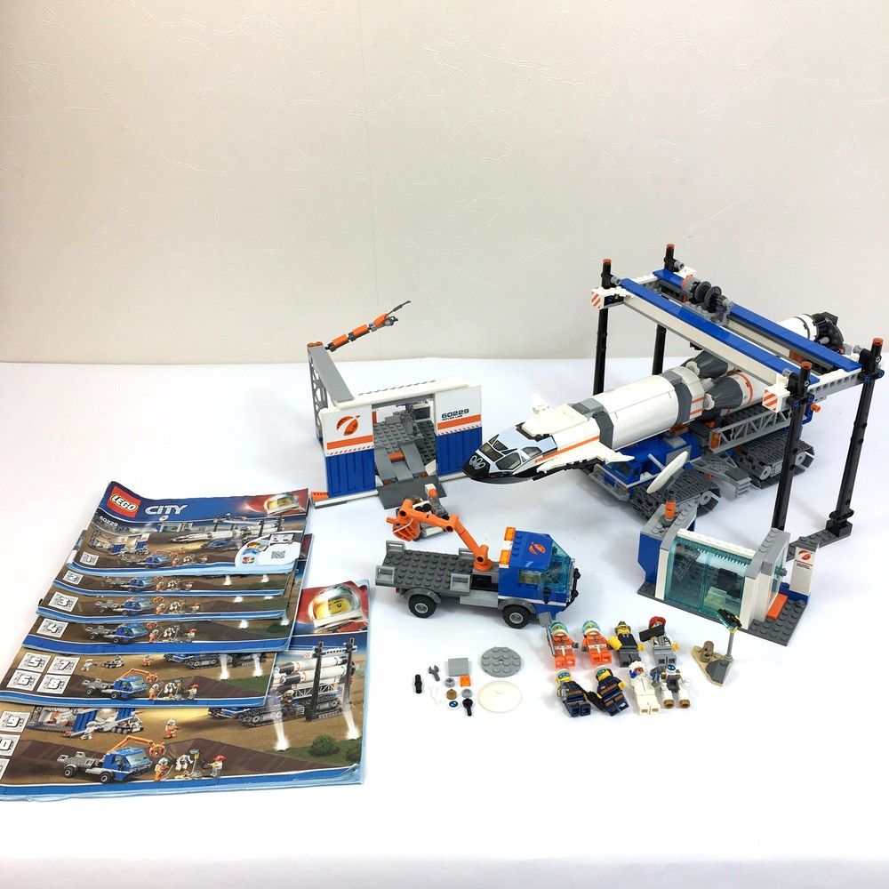 ◇LEGO レゴ シティ 60229 巨大ロケットの組み立て工場 - メルカリ