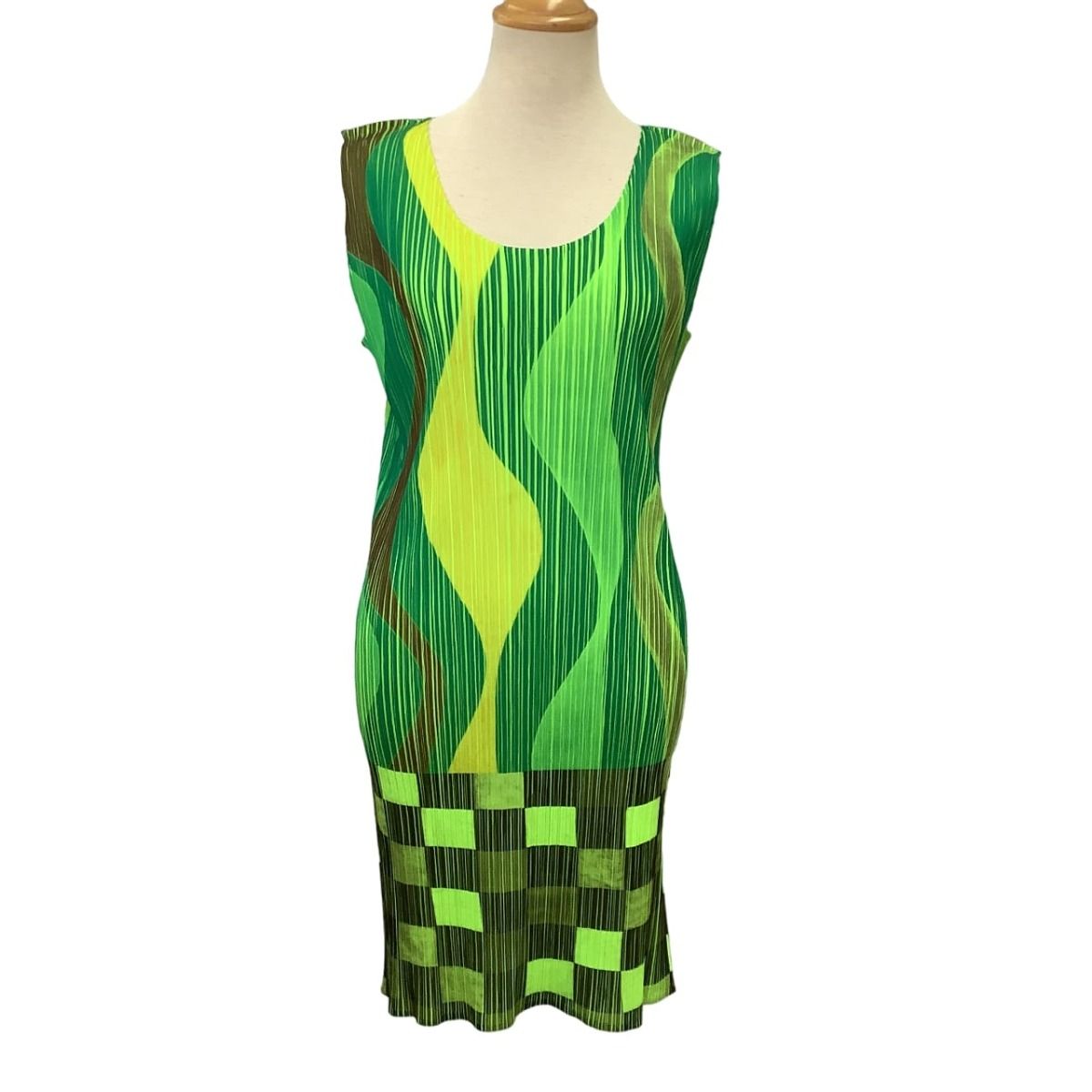 ♪♪ISSEY MIYAKE イッセイミヤケ PLEATS PLEASE ワンピース 総 ♪♪ISSEY MIYAKE イッセイミヤケ PLEATS PLEASE ワンピース 総