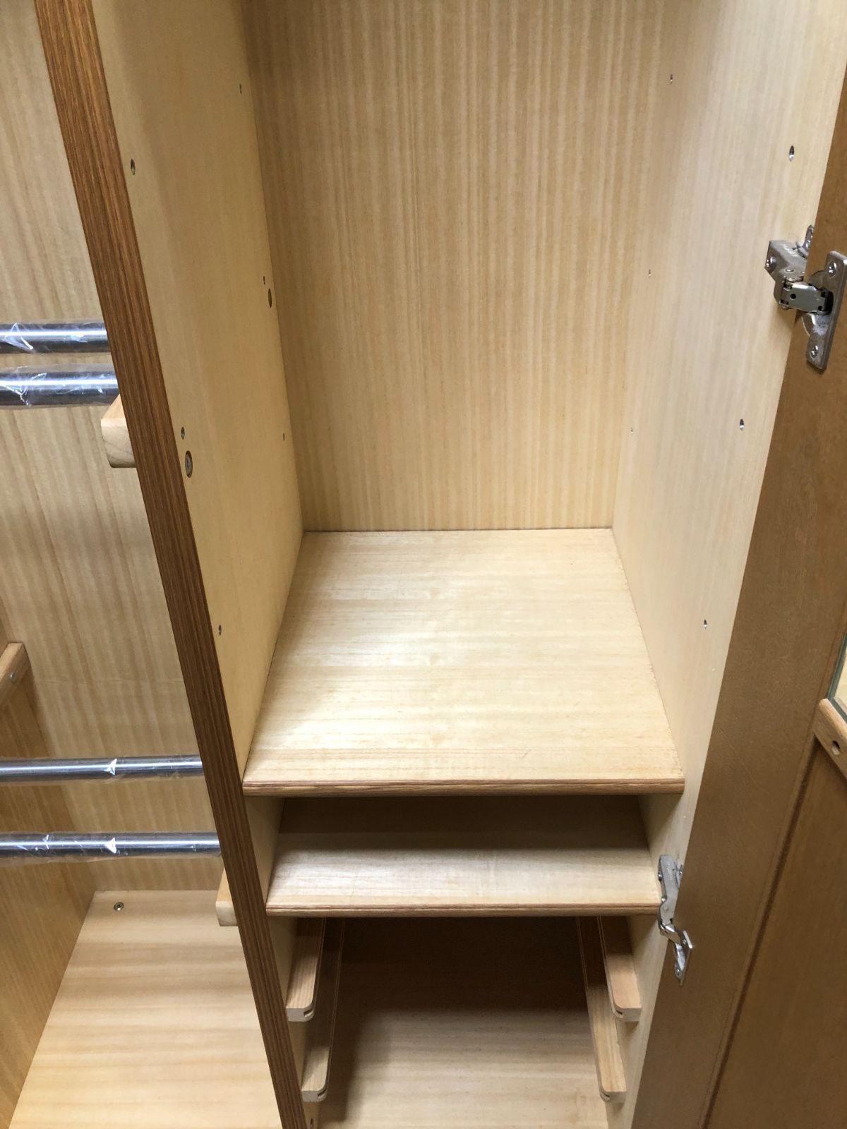 府中家具 桐箪笥 佐々木木工 大塚家具 洋ダンス 2枚扉 タンス250523-4 