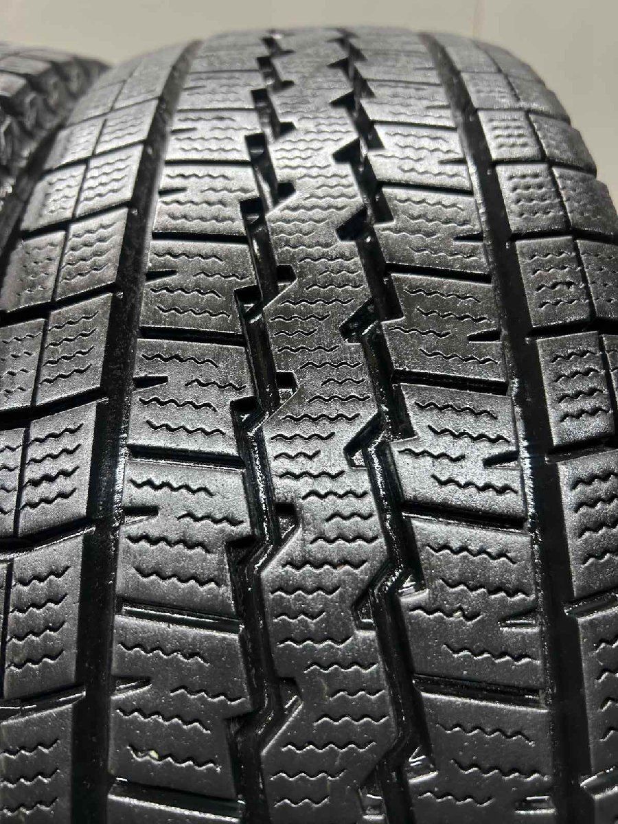 バリ山　DUNLOP ダンロップ　SV01 195/80R15 107/105L LT スタッドレス　タイヤ　2017年製　15インチ 価格｜195/80R15 107/105L WINTER MAXX SV01 ダンロップタイヤ DUNLOP