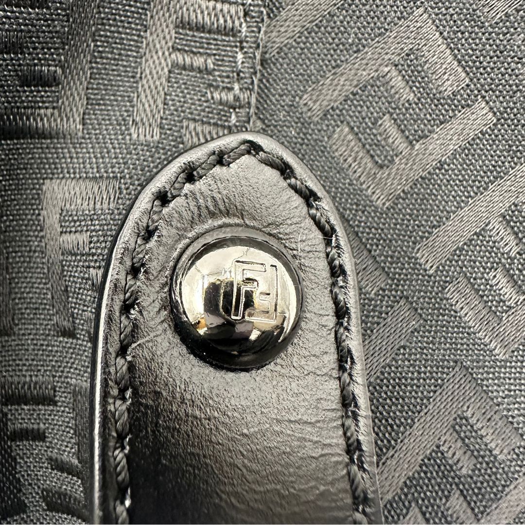 ☆美品・シリアル付☆FENDI ズッキーノ チャーム ホーボー ショルダーバッグ 美品】Fendi ズッキーノ ホーボー ショルダーバッグ - メルカリ