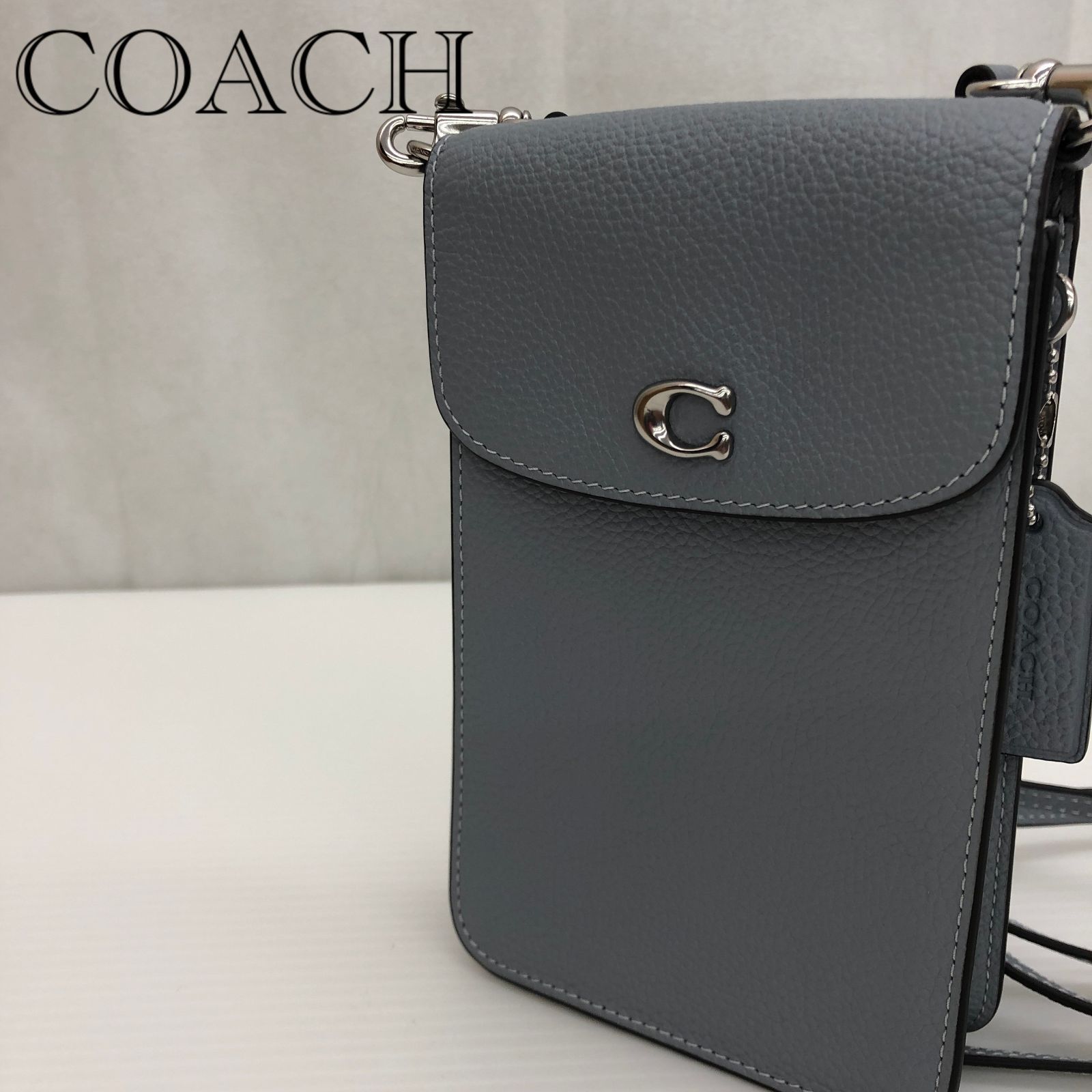 新価格版 COACH フォーン クロスボディ スマホ ショルダーバッグ Cロゴ