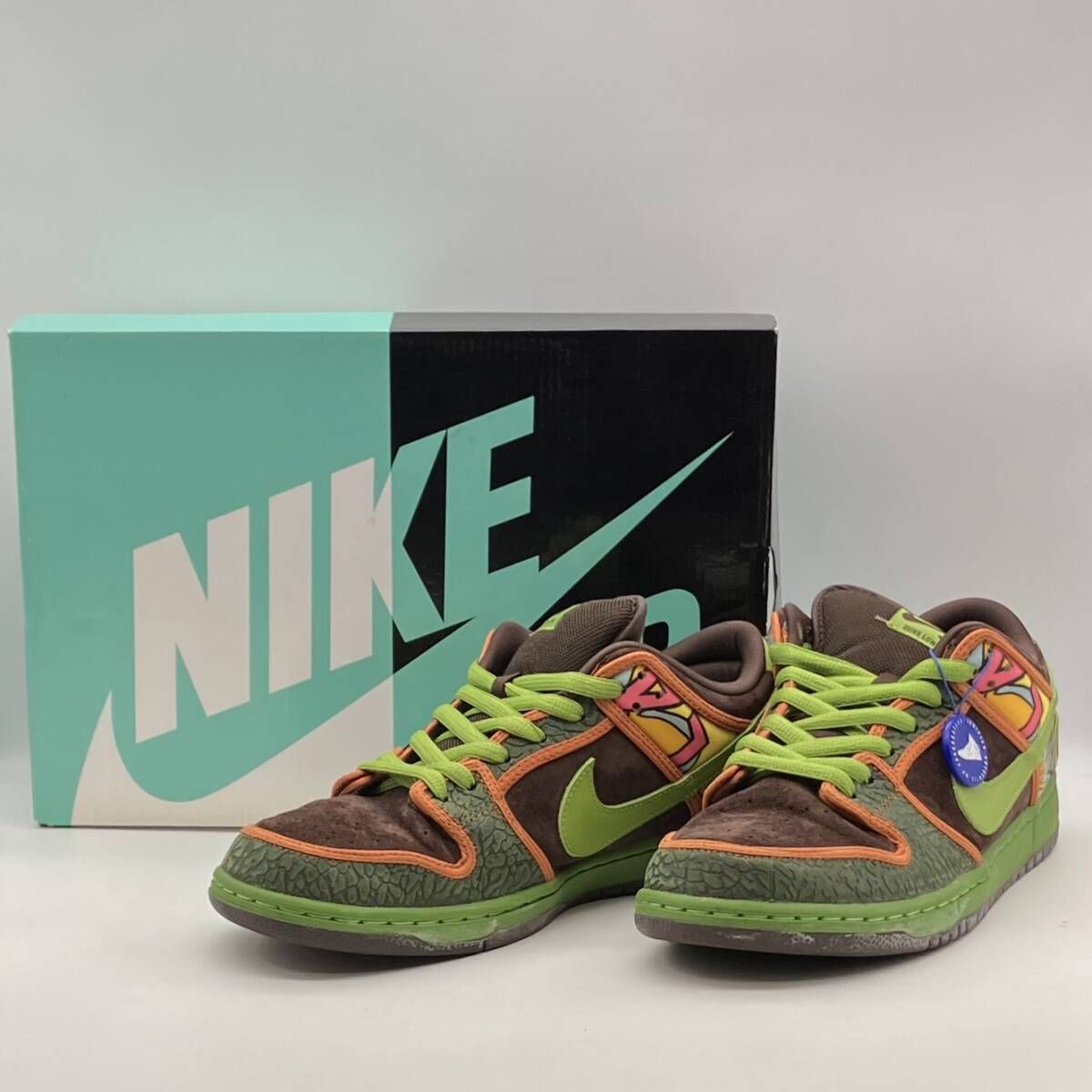 NIKE SB Dunk Low 