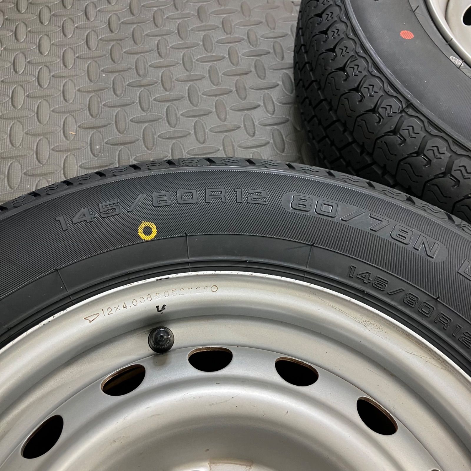 26年製 新品タイヤ 145/80R12 80/78N LT ヨコハマ スーパーバン356(夏 