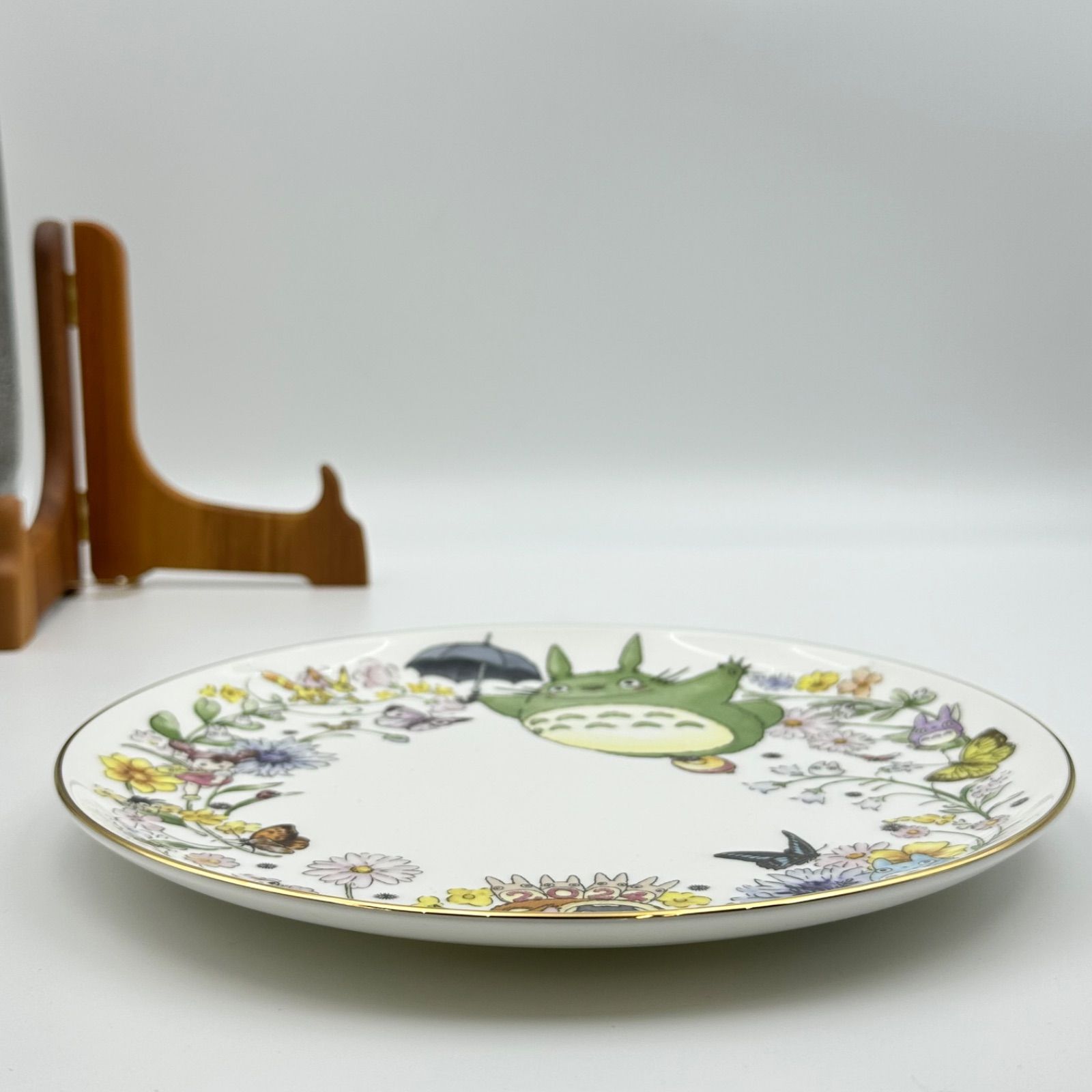 2024年 Noritake となりのトトロ ノリタケ イヤープレート 飾皿 - メルカリ