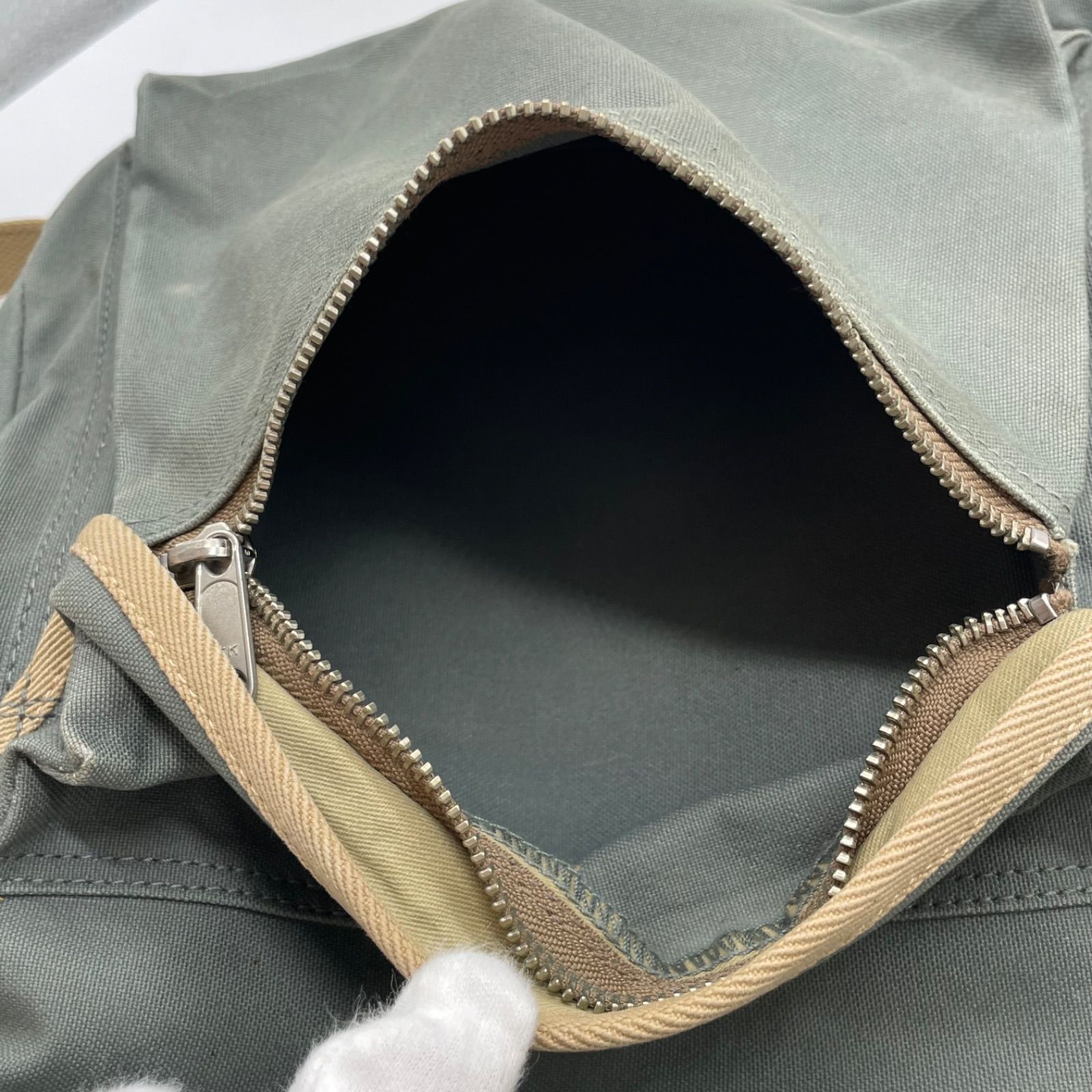 BN8355□一澤帆布 キャンバス リュック カーキ系 廃番 レア - メルカリ BN8355□一澤帆布 キャンバス リュック カーキ系 廃番 レア - メルカリ