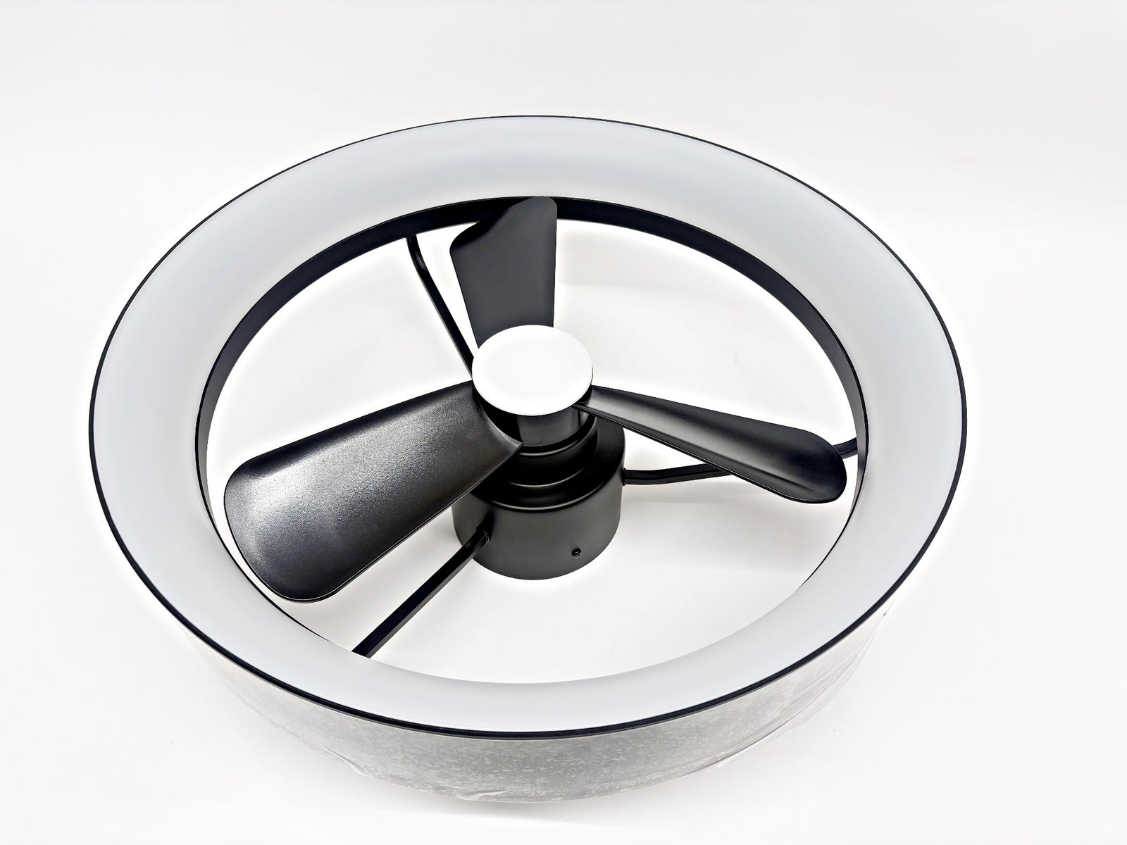 訳あり artika Austin LED シーリングファン FAN-AUR-C4BL アルティカ