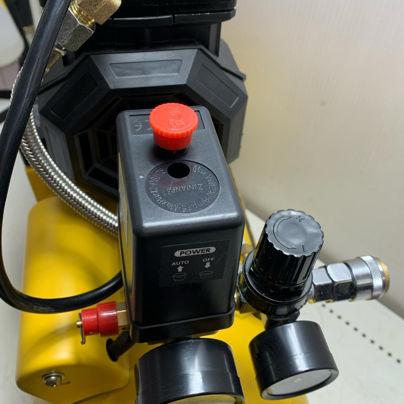 ASTRO PRODUCTS アストロプロダクツ サイレントエアコンプレッサー20L 