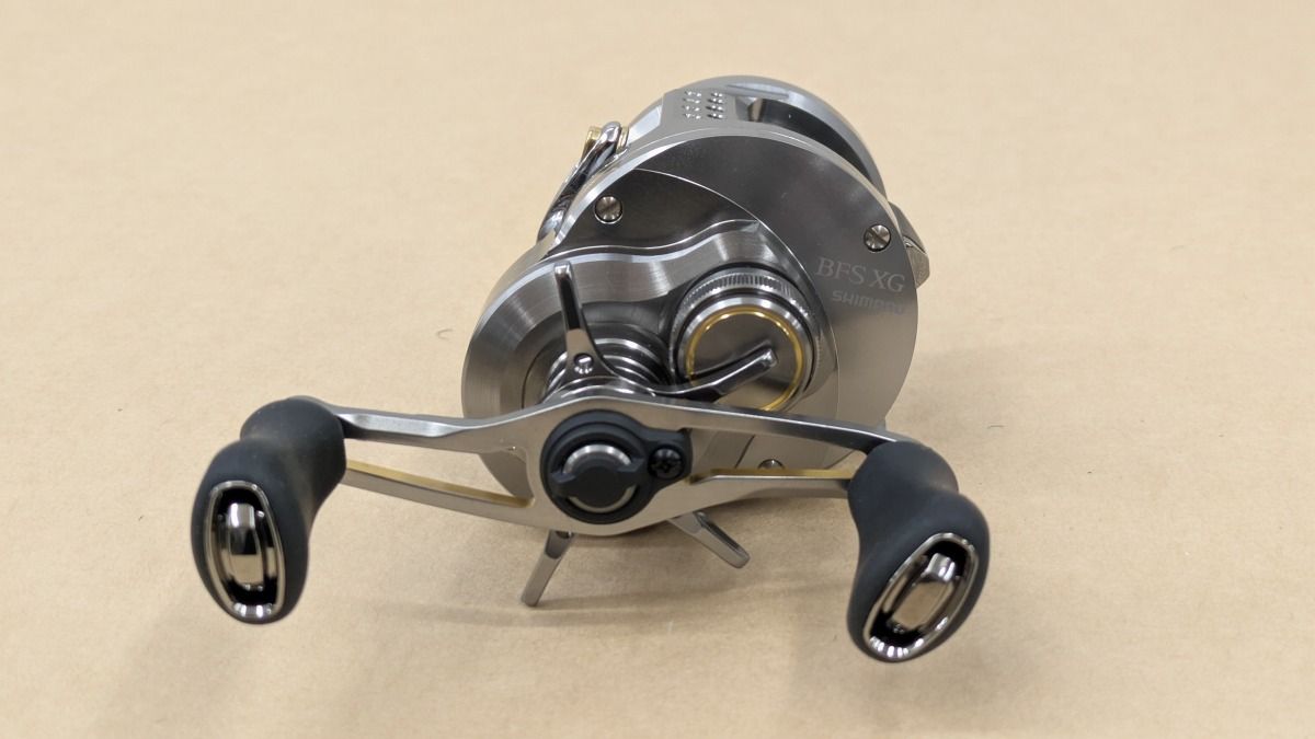 SHIMANO シマノ ベイトリール 23カルカッタ コンクエスト BFS XG 左