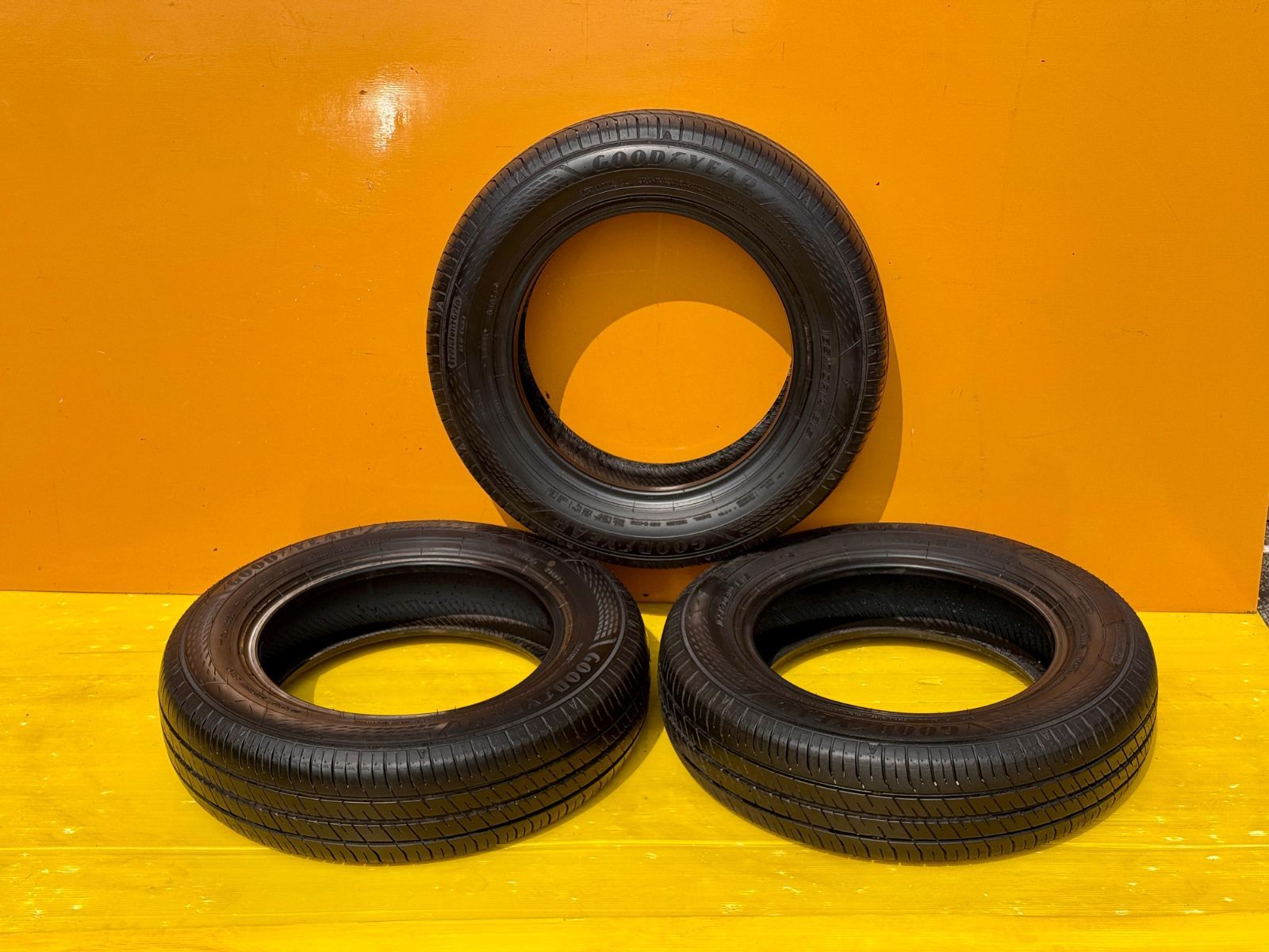 ZT-8320] 3本 ★2024★ グッドイヤー タイヤ GOOD YEAR TYRE 1EUUW 165/70R14 81S 溝 6.95mｍ 日本製