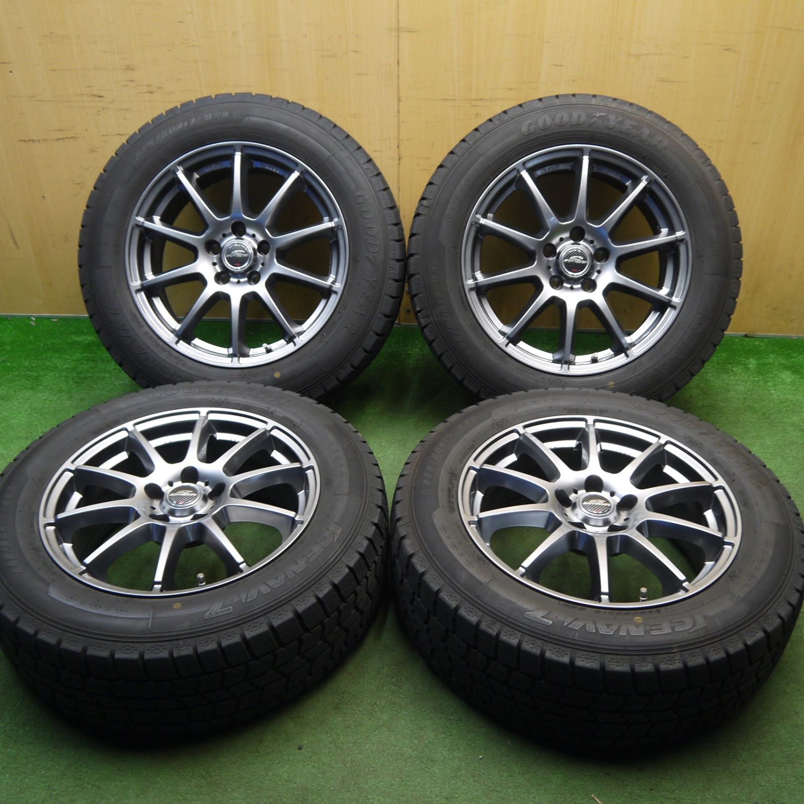 バリ溝！キレイ！9.5分☆スタッドレス 225/60R17 グッドイヤー アイス 