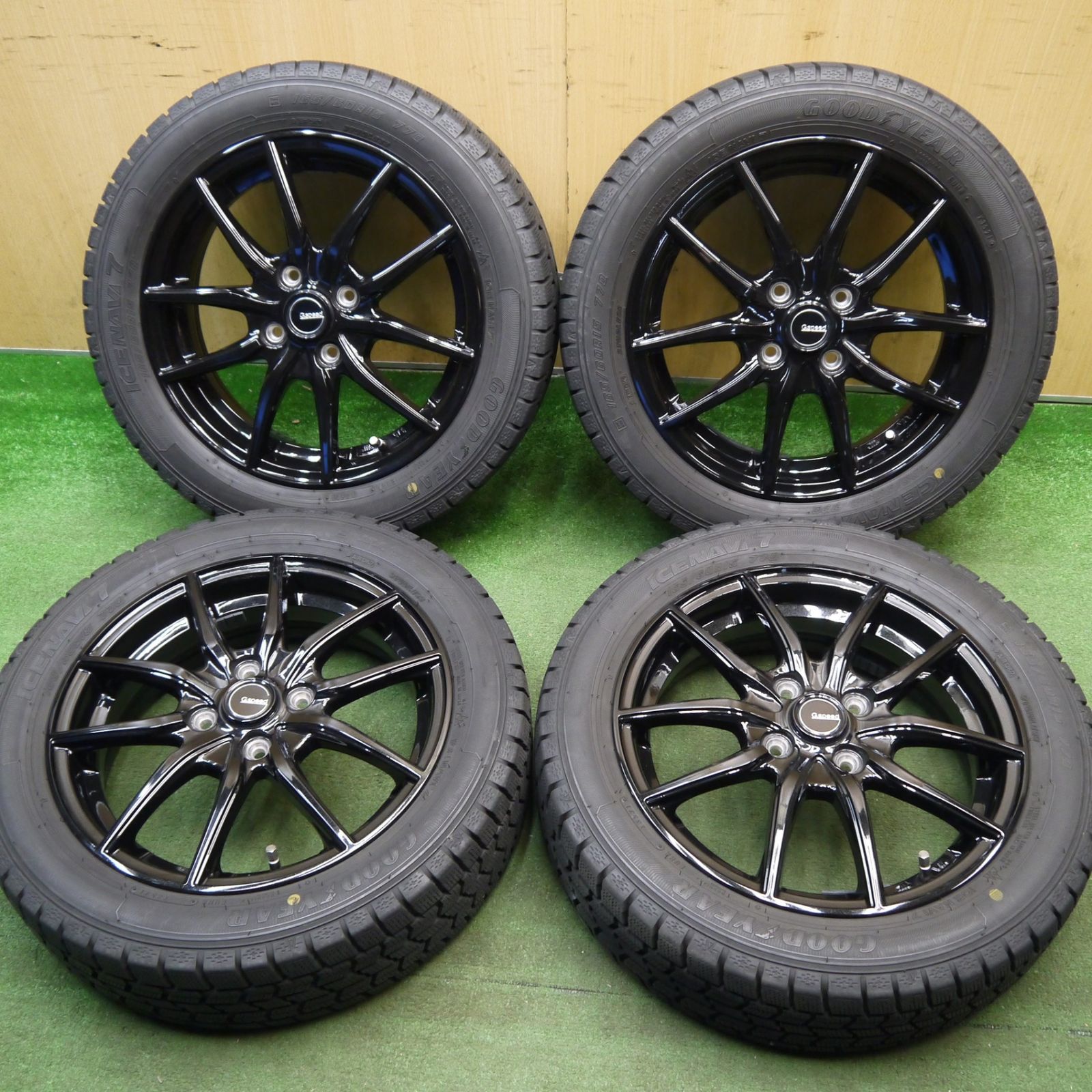 バリ溝！キレイ！8.5分☆スタッドレス 165/60R15 グッドイヤー アイス 