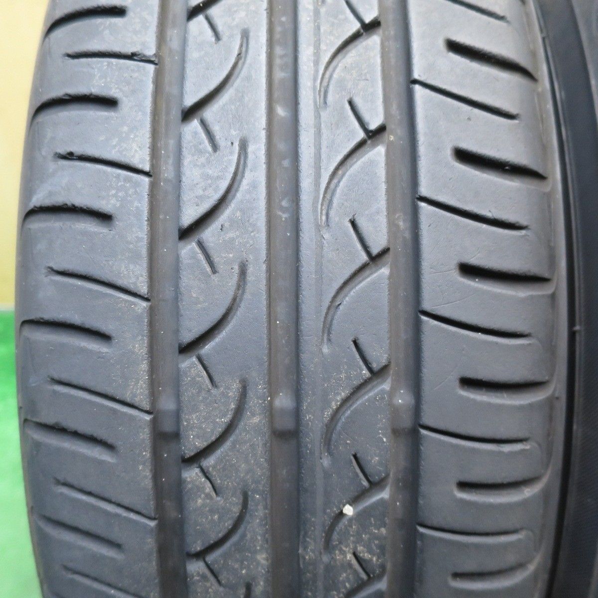 4本価格☆175/65R15 ヨコハマ ブルーアース AE01F スチール ホイール