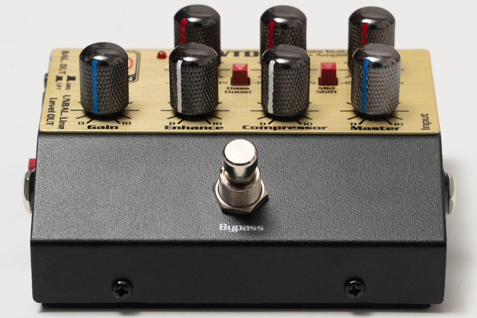 Hartke BASS ATTACK & Eden WTDI エフェクターセット Hartke BASS ATTACK & Eden WTDI エフェクターセット EDEN WTDI