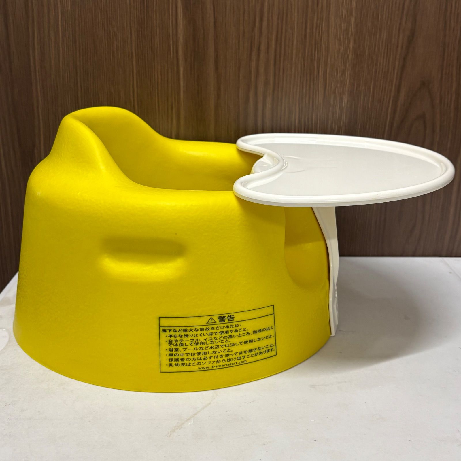 Bumbo バンボ専用テーブル付き　離乳食 イエロー ベビーチェア　赤ちゃん椅子 バンボ専用 バンボ テーブル 離乳食 バンボベビーソファ バンボ