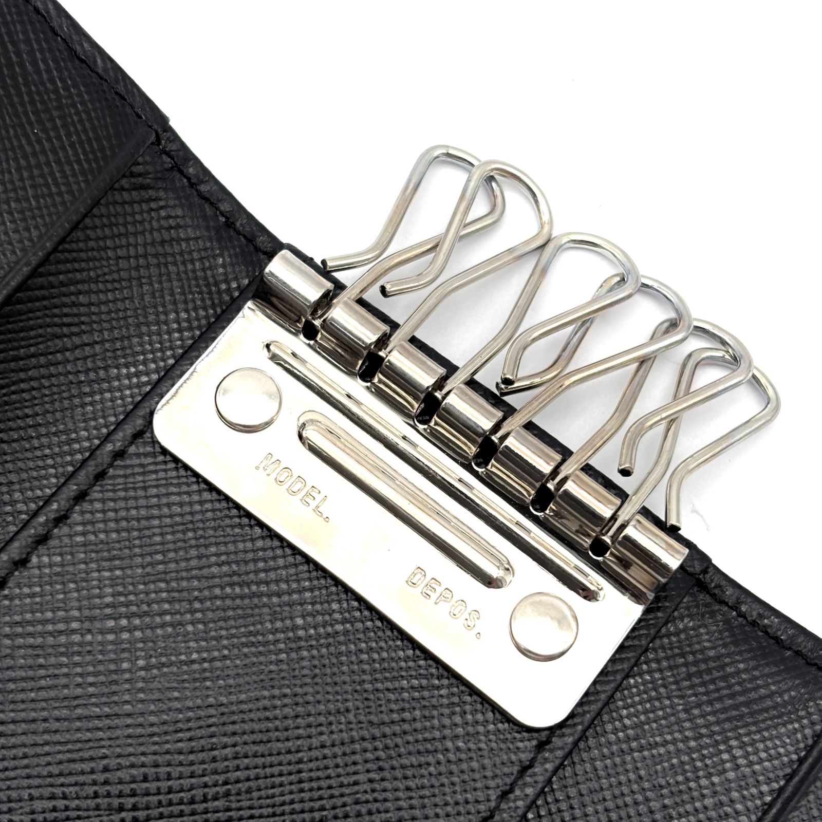 未使用保管品 PRADA プラダ キーケース 6連 サフィアーノレザー