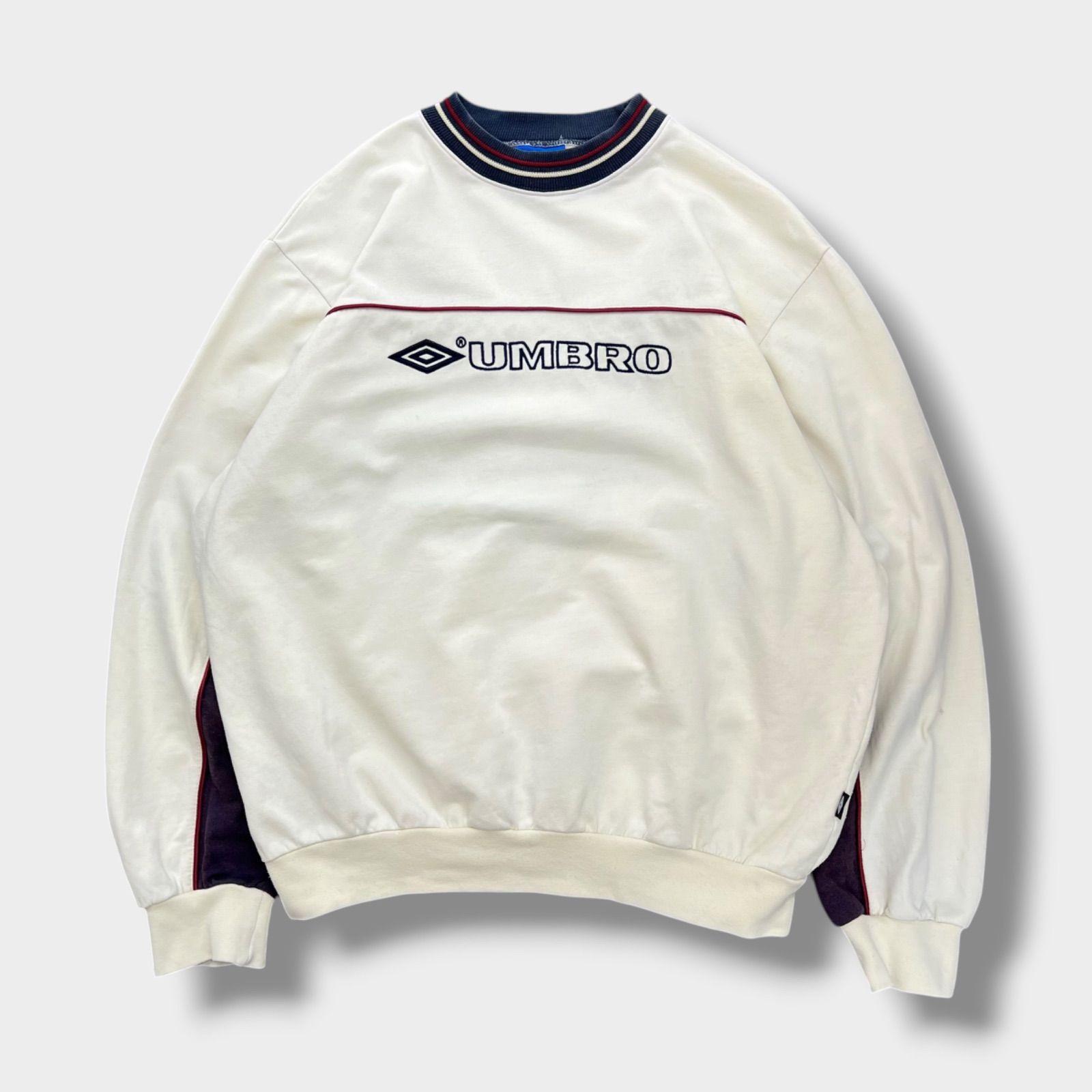 umbro スウェット 古着 チェルシーFC UMBRO スウェット 古着 青 黒 刺繍
